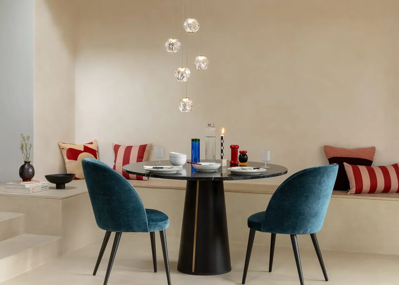 Round Dining Table - Black, Marble