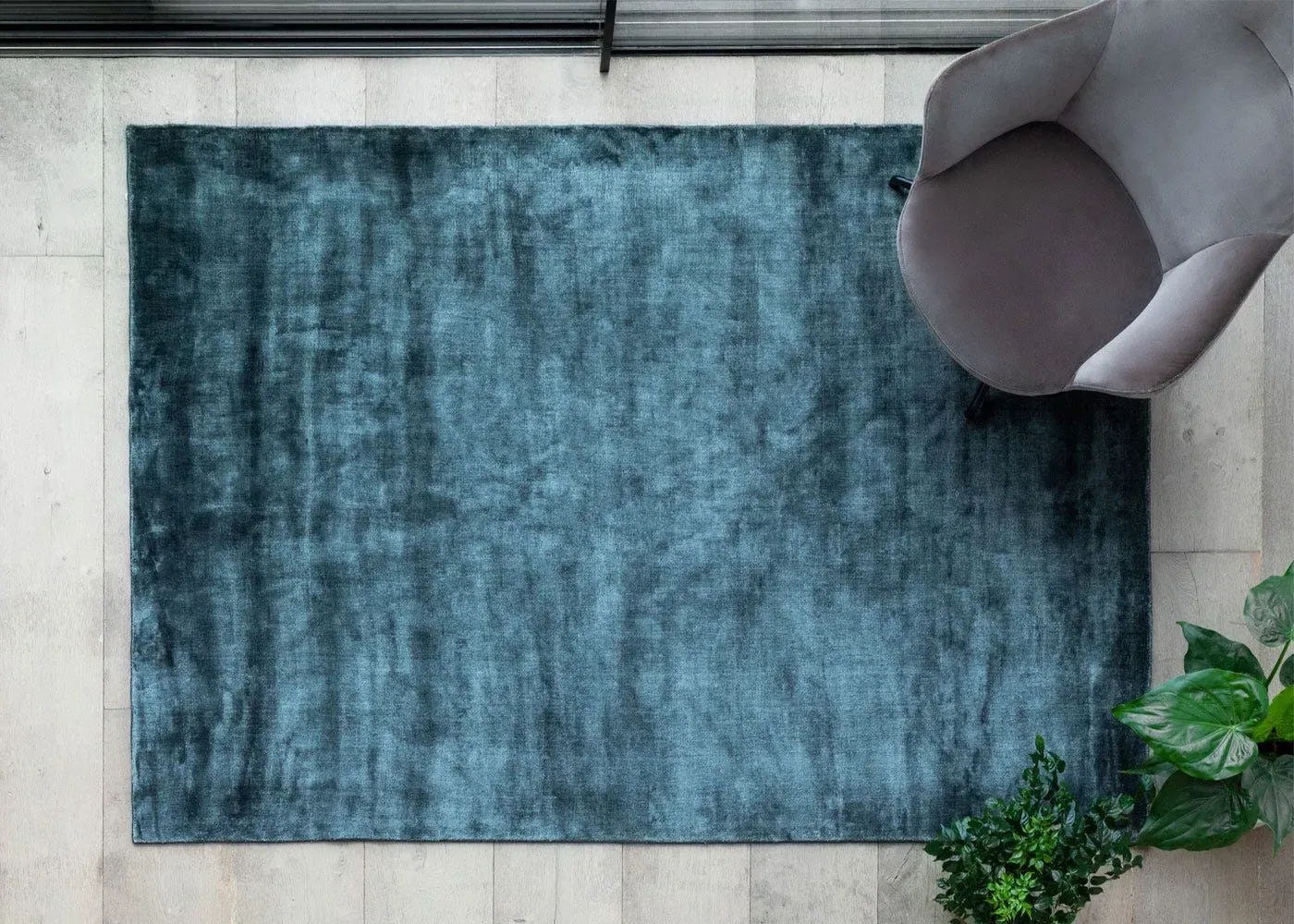 Hand-Loomed Rug with Lustre - Green, Viscose