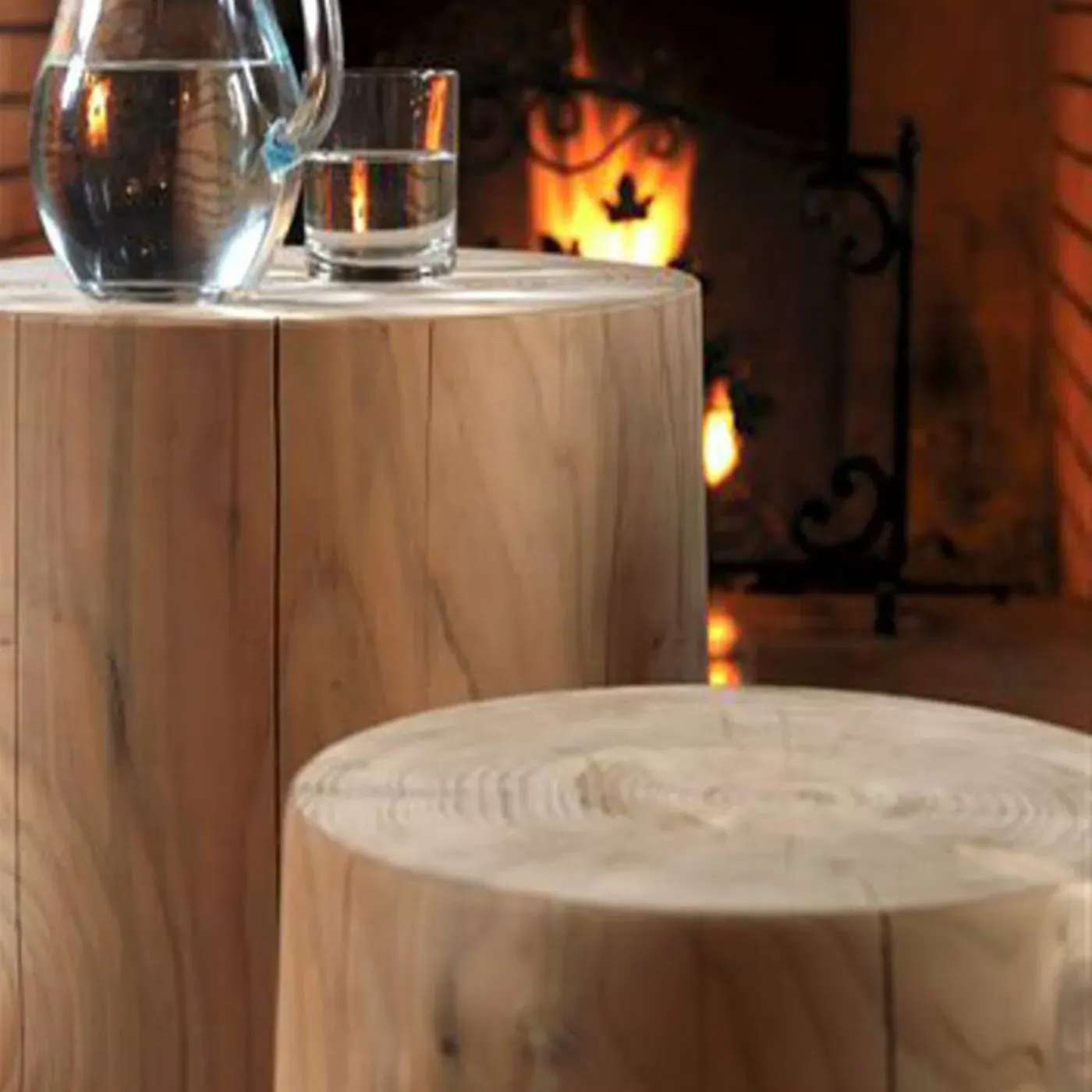Round Stool Tapering Design - Dark Wood, Cedar