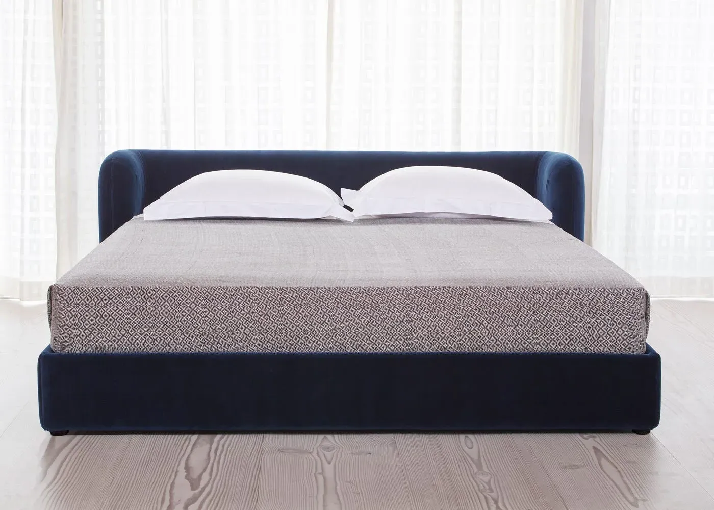 Super King Bed with Rounded Headboard - Red, Wool