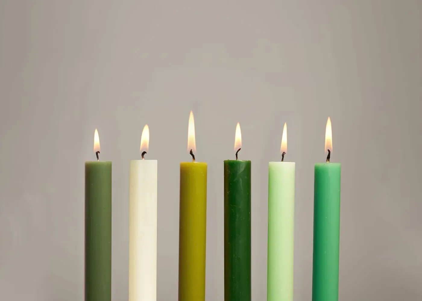 12-Pack Dinner Candles - Spring Green