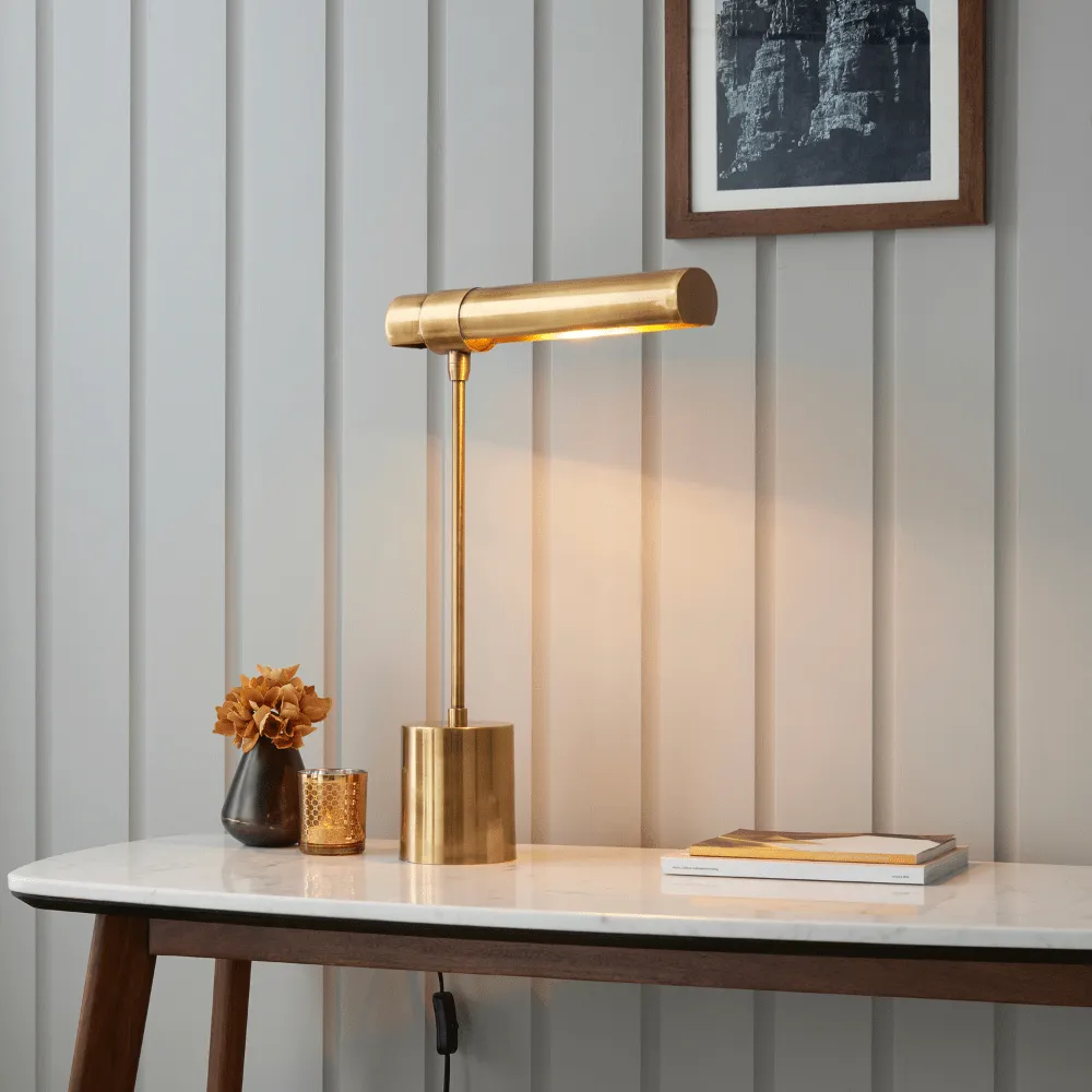 Colonial Style Table Lamp - Brass