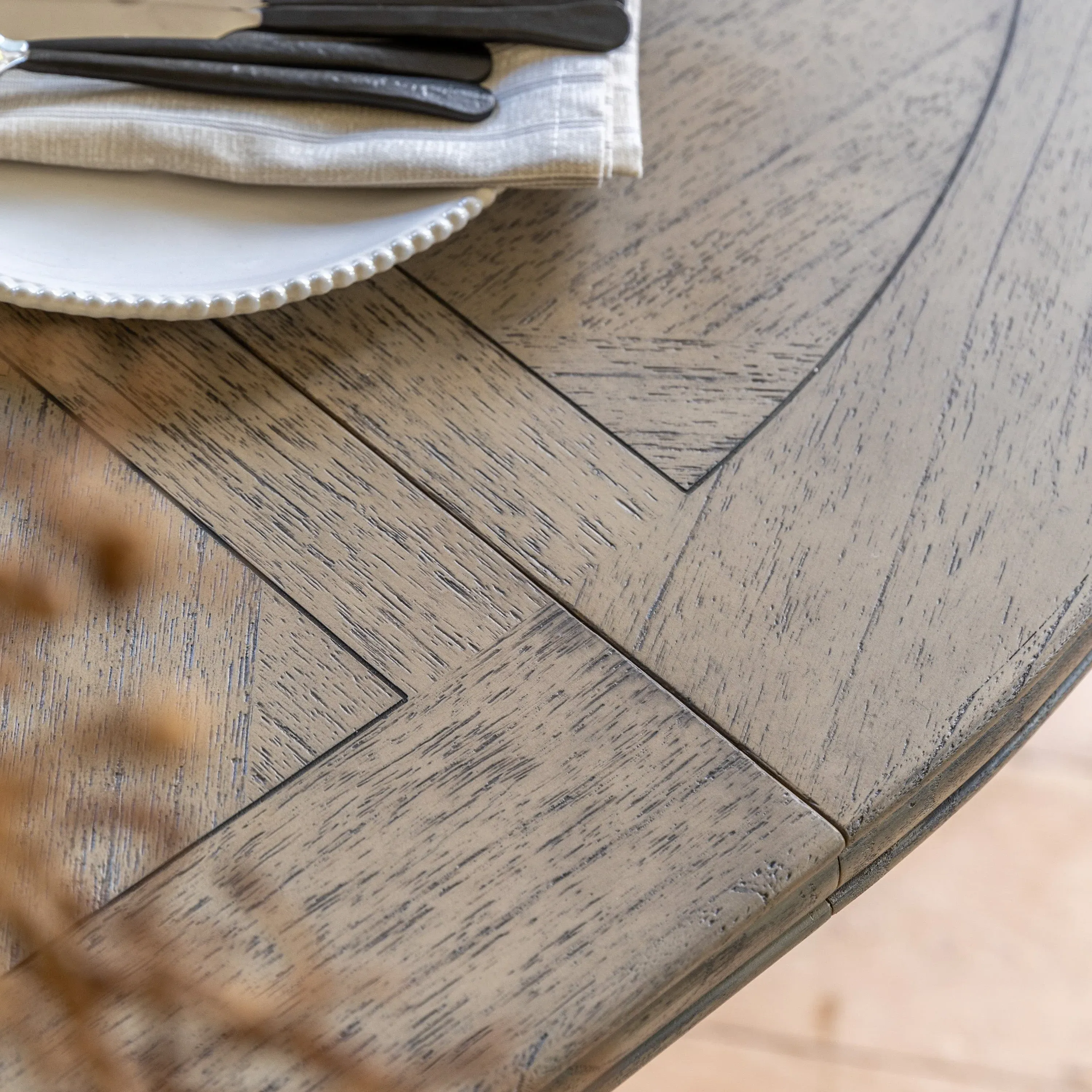 Round Extending Dining Table - Ash, Mindy Wood