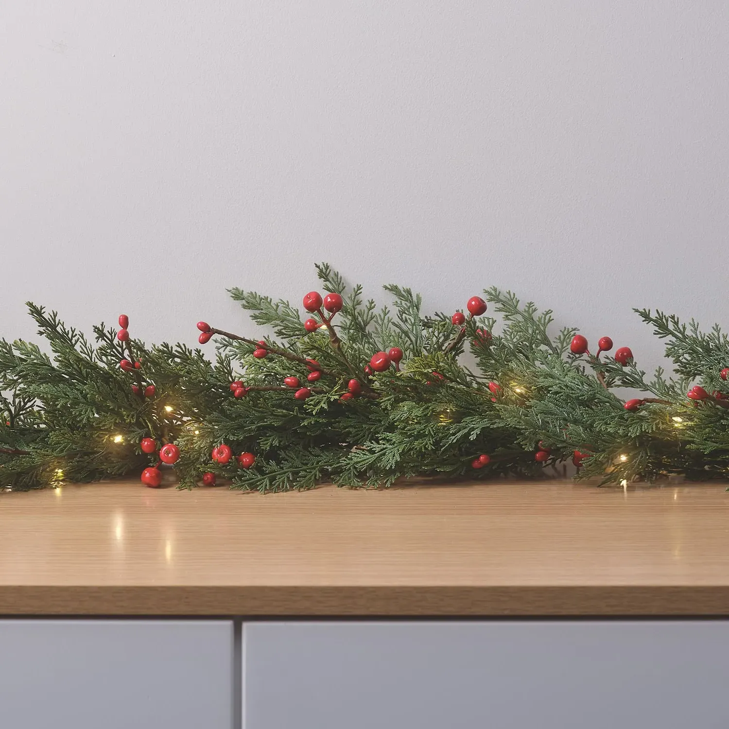 1.5m Pre-Lit Christmas Garland - Red Berry image
