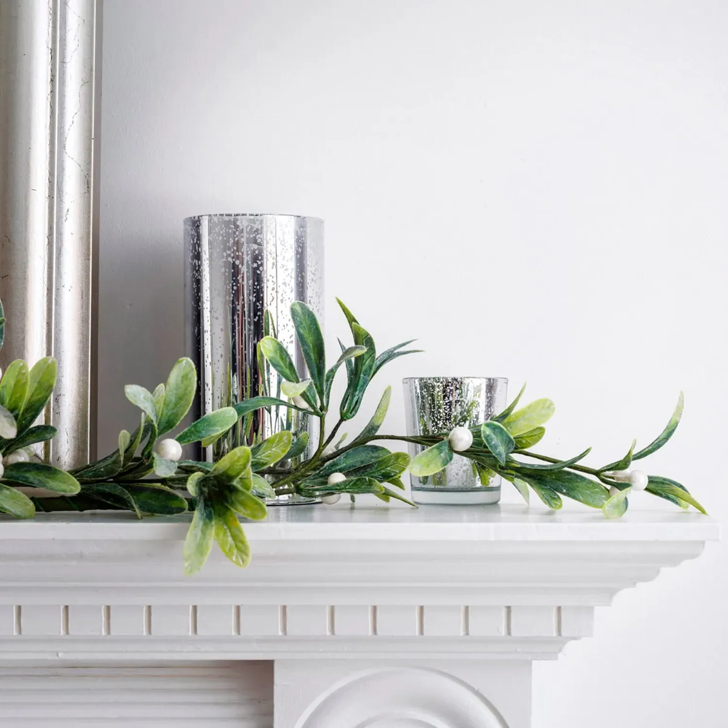 1.5m Pre-Lit Christmas Garland - Warm White LEDs
