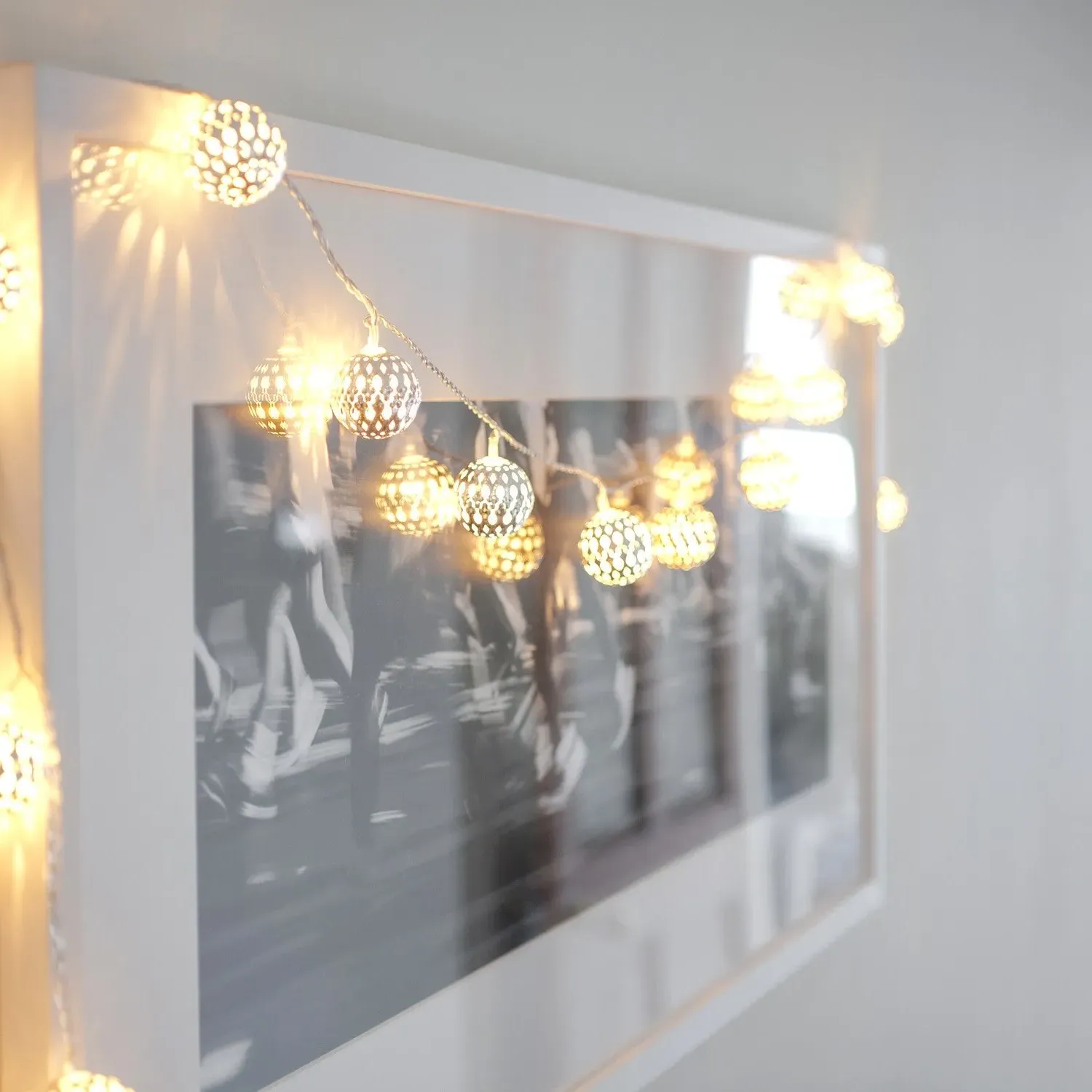 16-Light Moroccan Fairy Lights - Warm White, Metal image