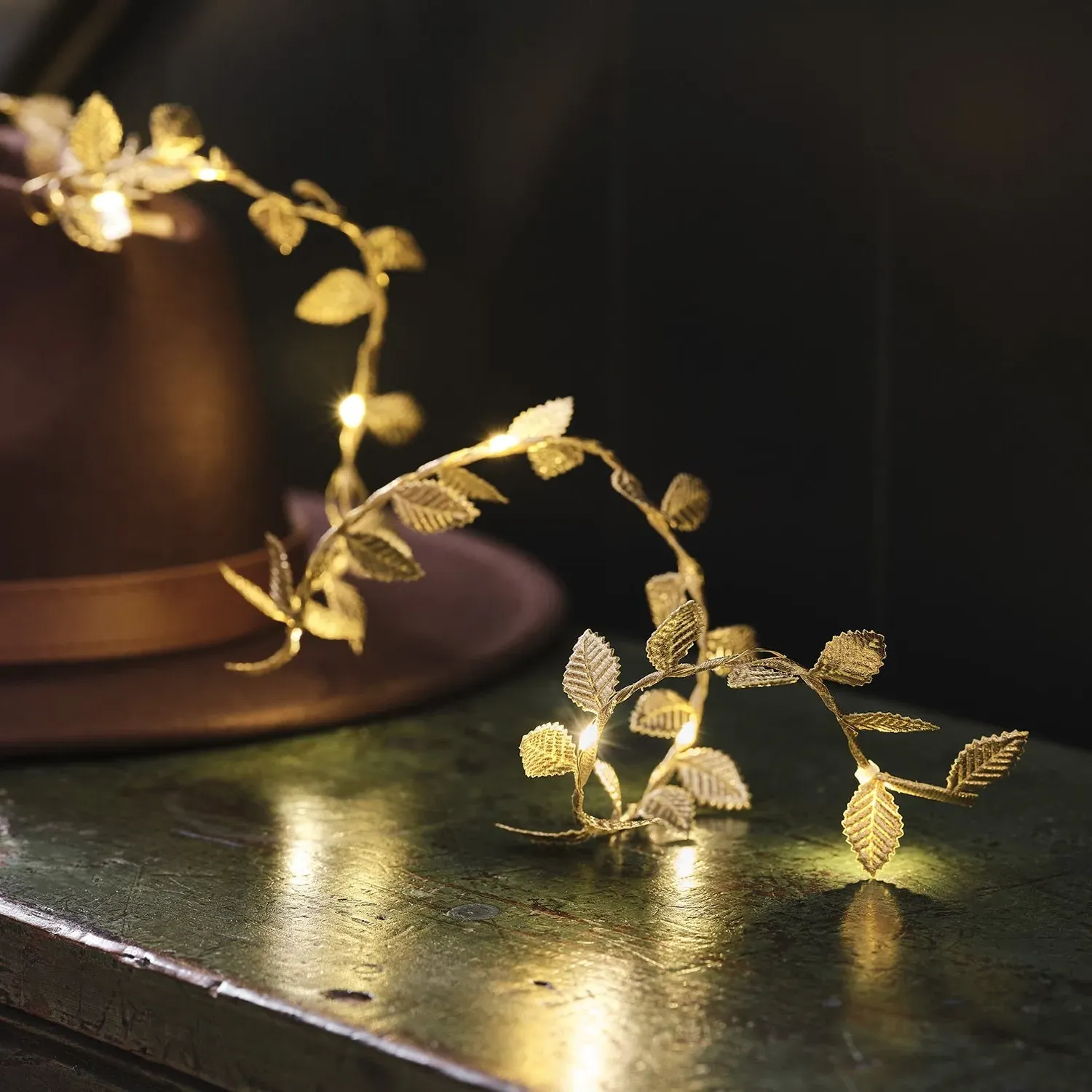 1.8m LED Garland with Timer - Golden, Metal image