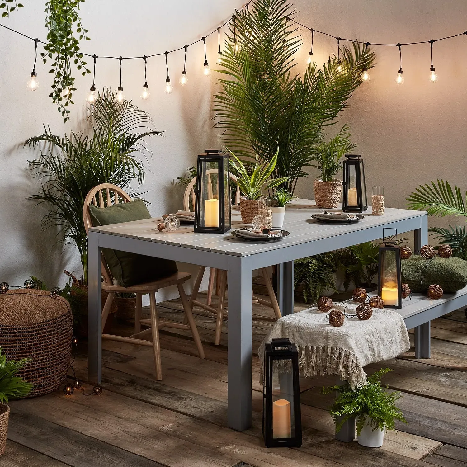 20-Bulb Premium Solar Festoon Lights - Warm White