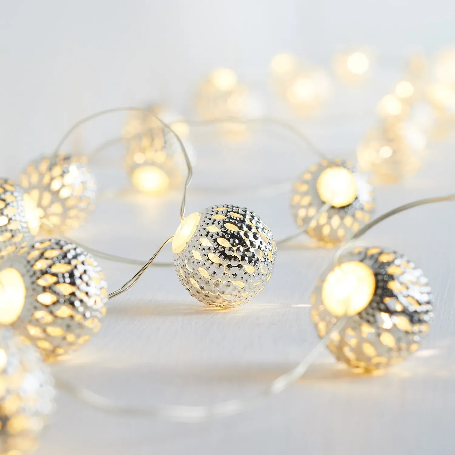 20-Light Moroccan Ball Fairy Lights - Warm White image