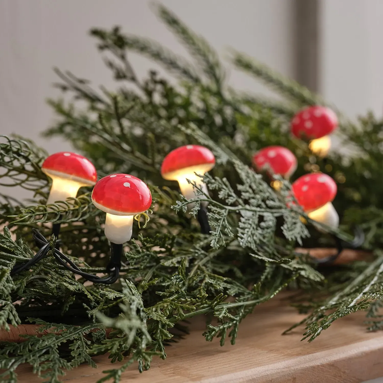 20-Light Mushroom LED String Lights - Warm White