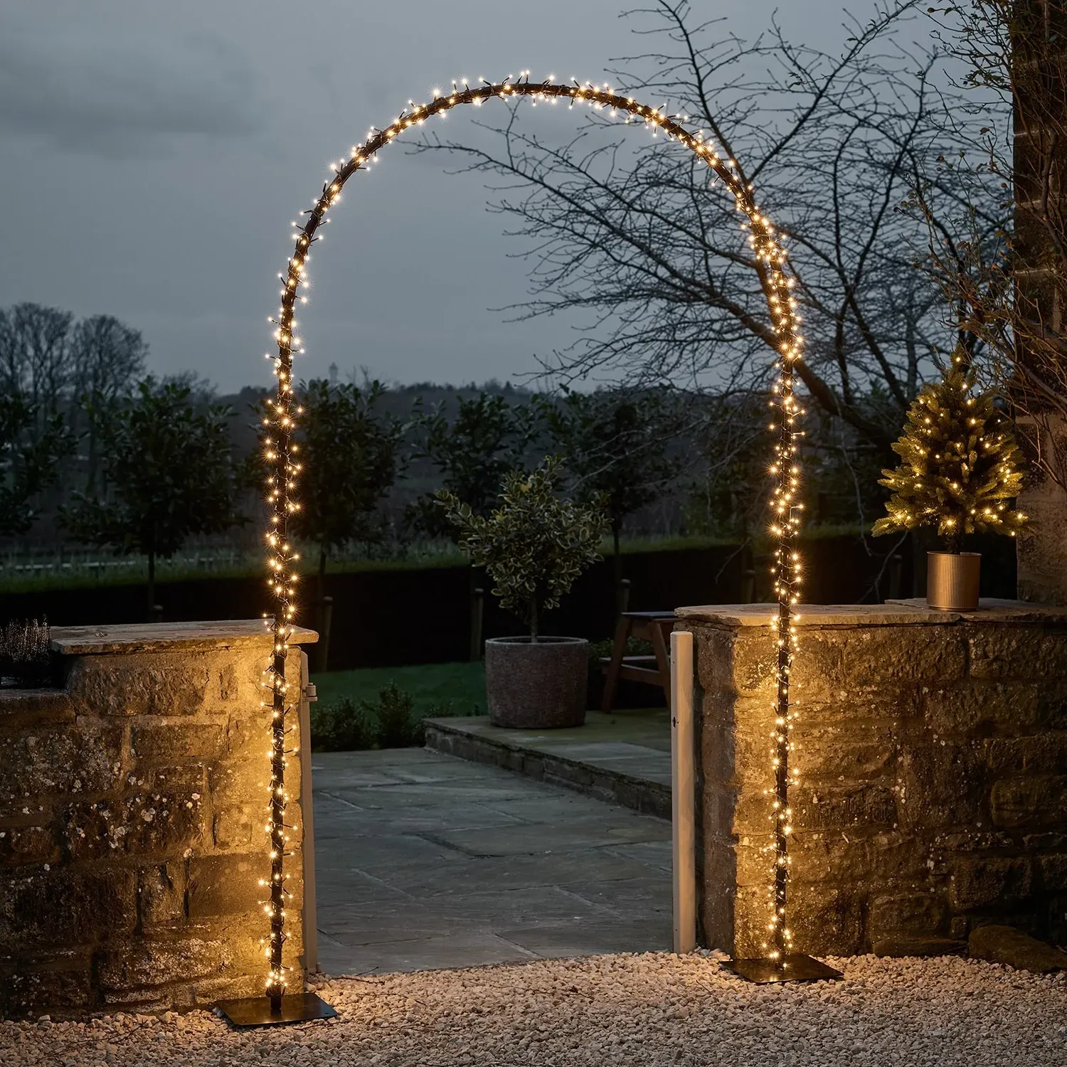 2.3m LED Garden Archway Light - Warm White image