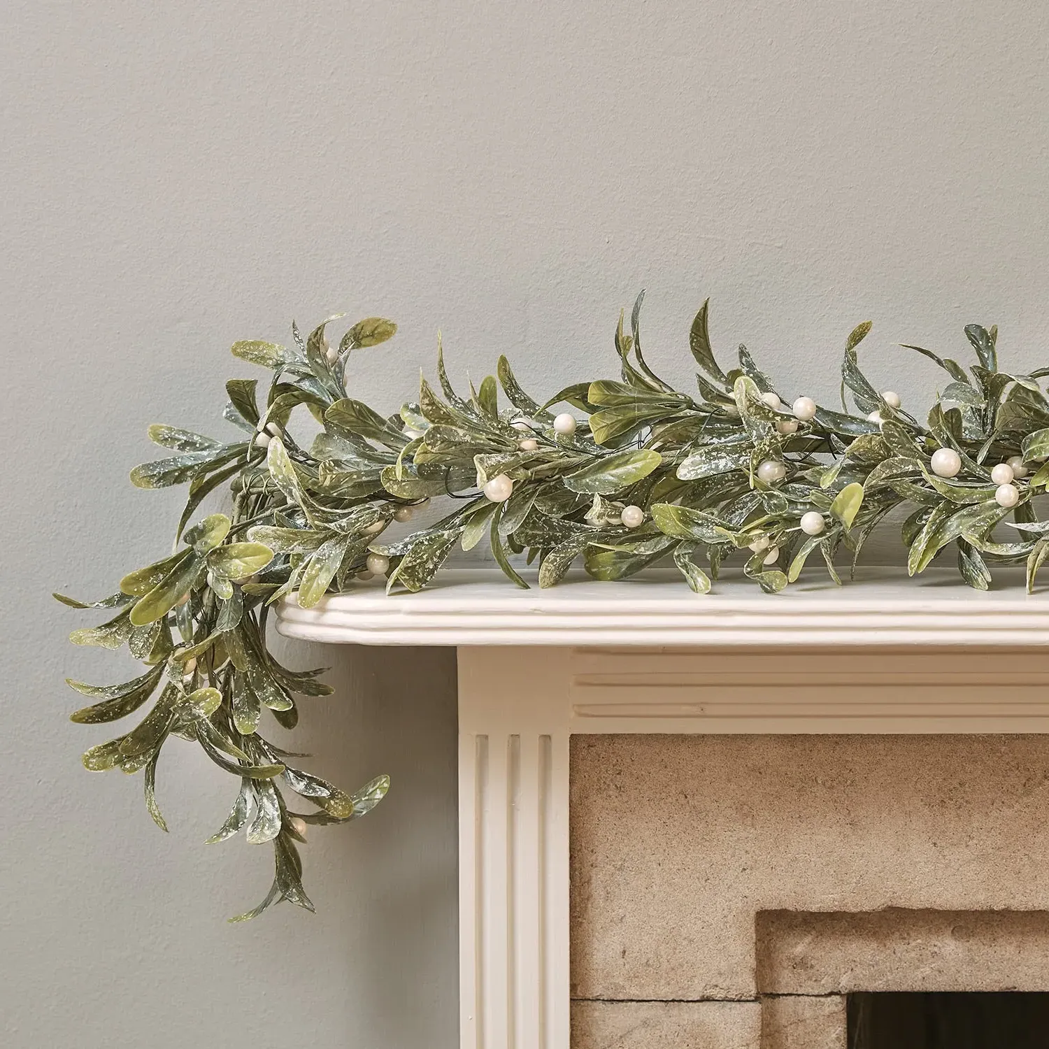 2m Pre-Lit Mistletoe Christmas Garland - Green