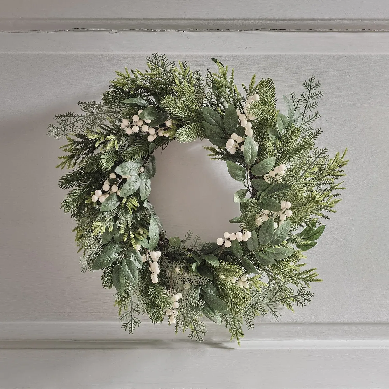 50cm Pre-Lit Christmas Wreath - White, Twig