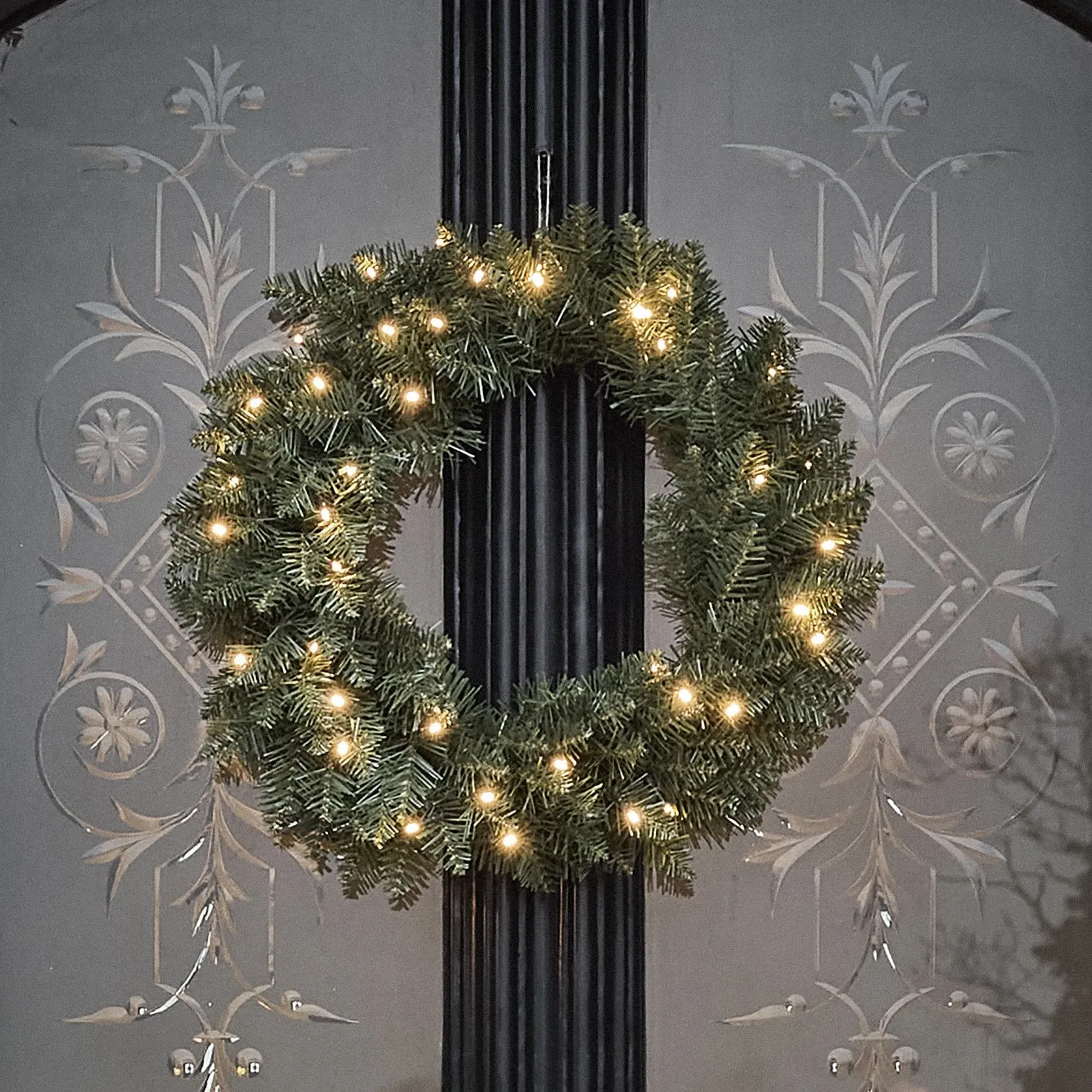 50cm Pre-Lit LED Wreath - Green, Faux Evergreen image
