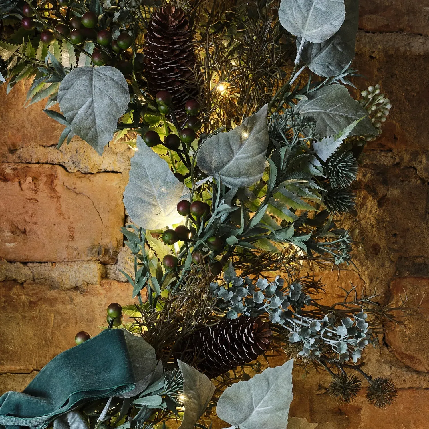 60cm Pre-Lit Autumn Wreath - Green, Mixed Foliage