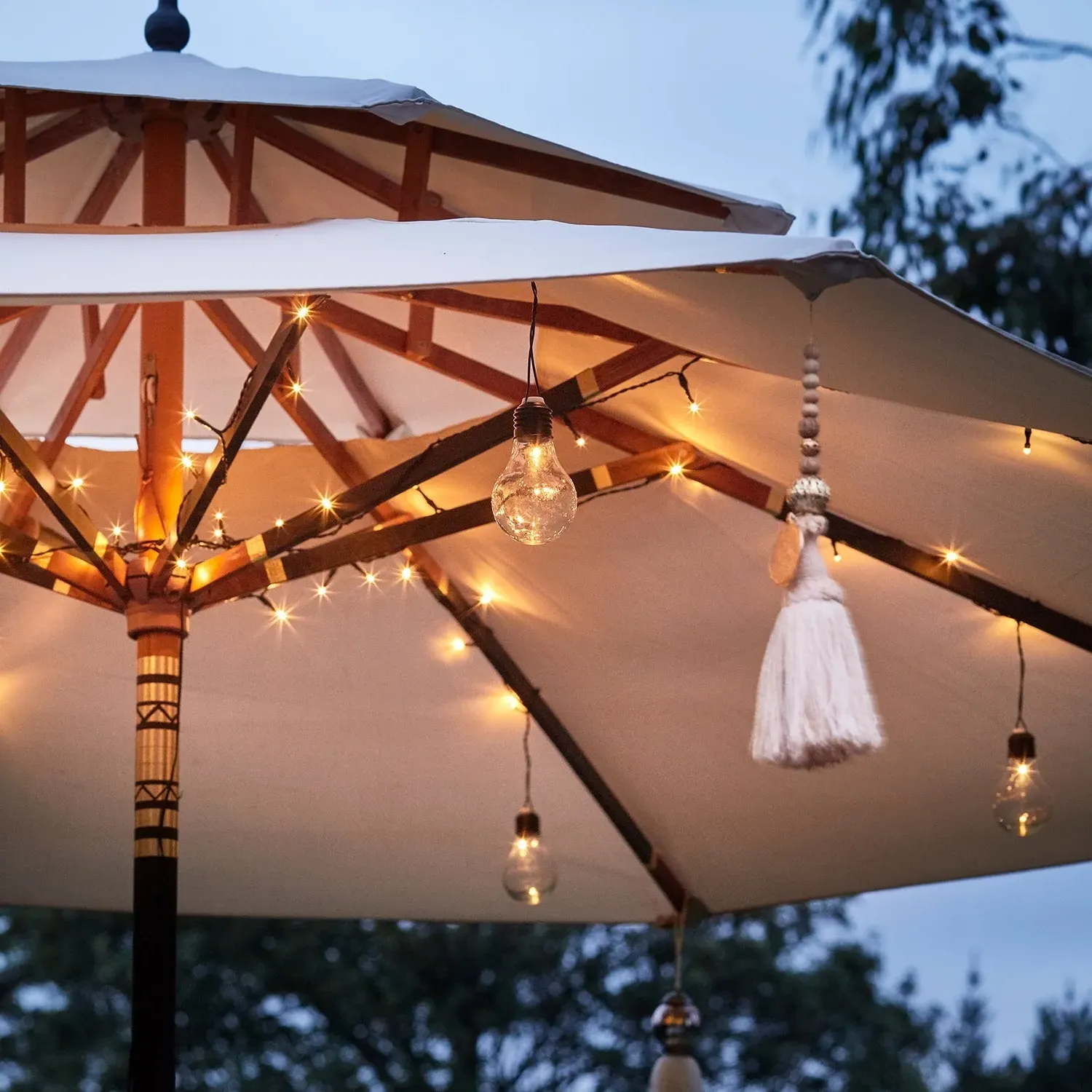 80 LED Parasol Lights - Warm White, Battery image