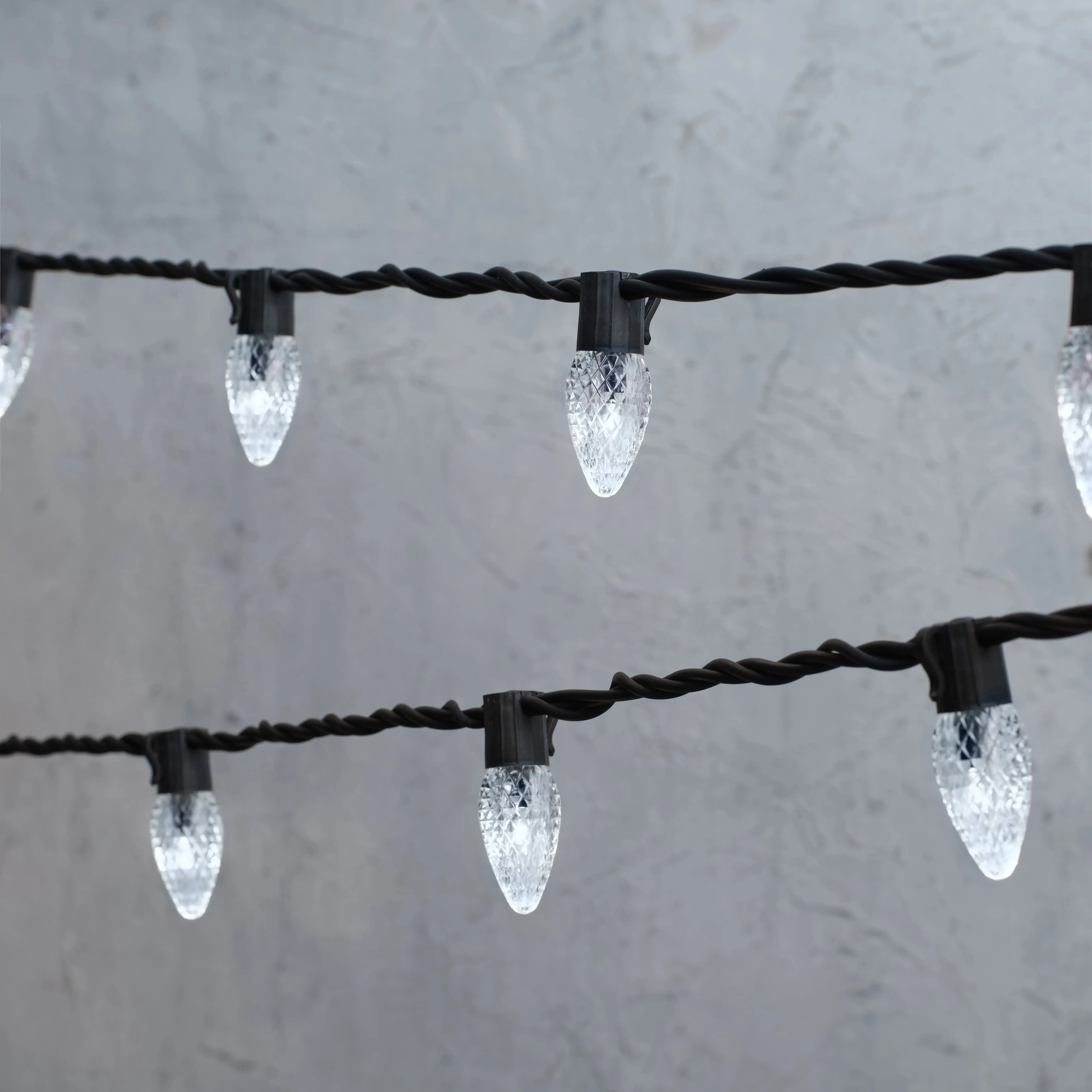 950-Light C9 Fairy Lights Connectable - White