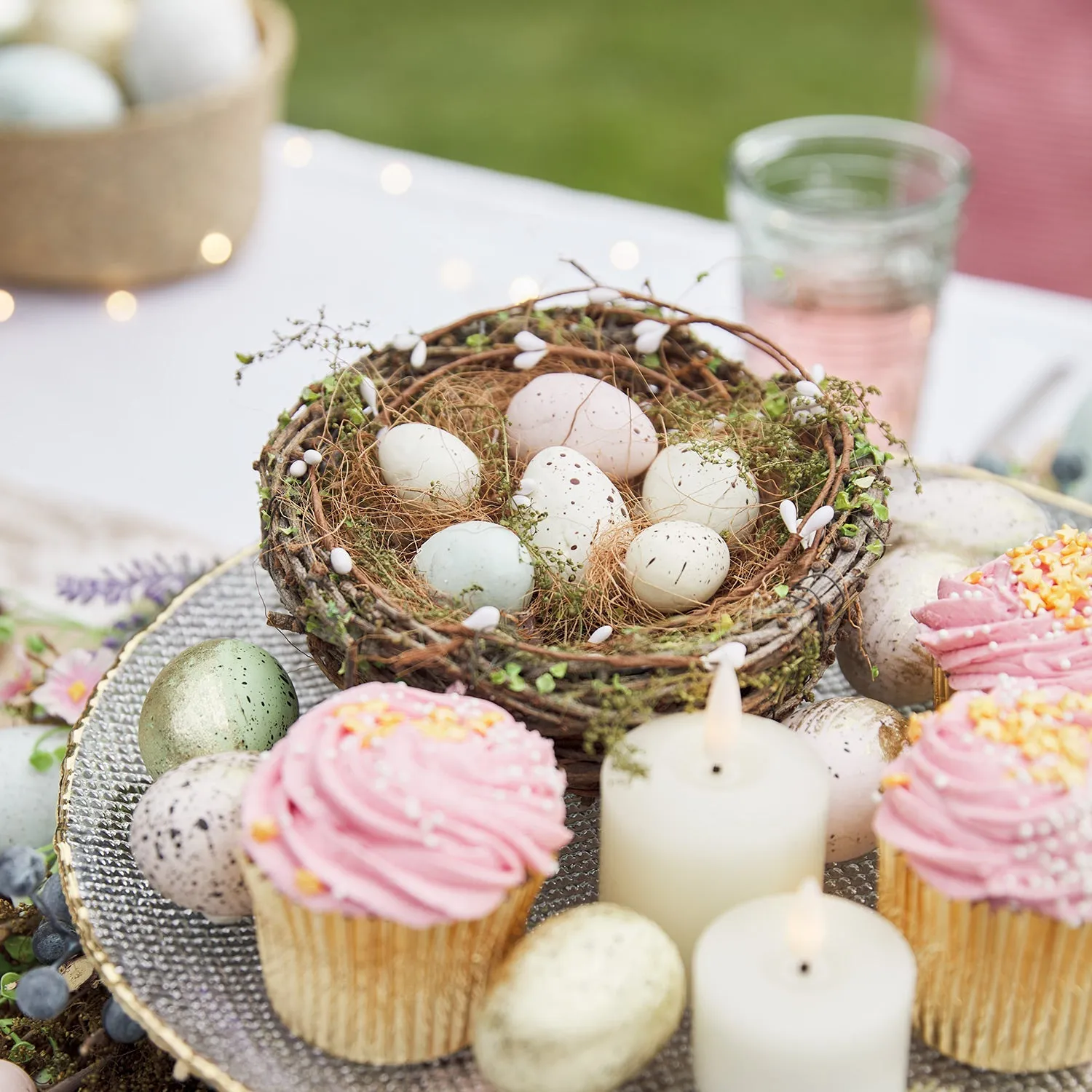 Easter Nest Decoration with Eggs - Natural
