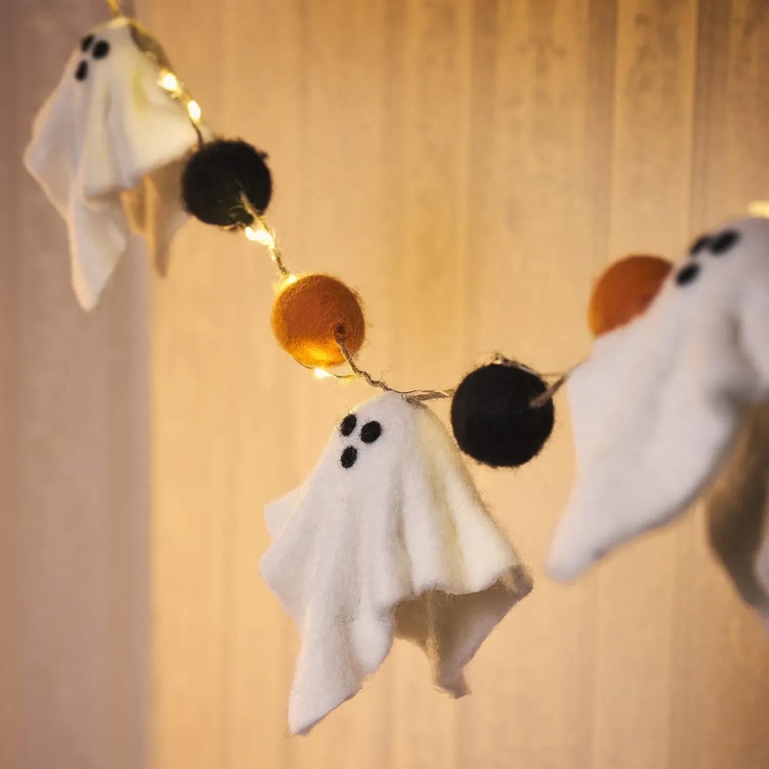 Ghost LED Halloween Garland - Warm White, Felt image