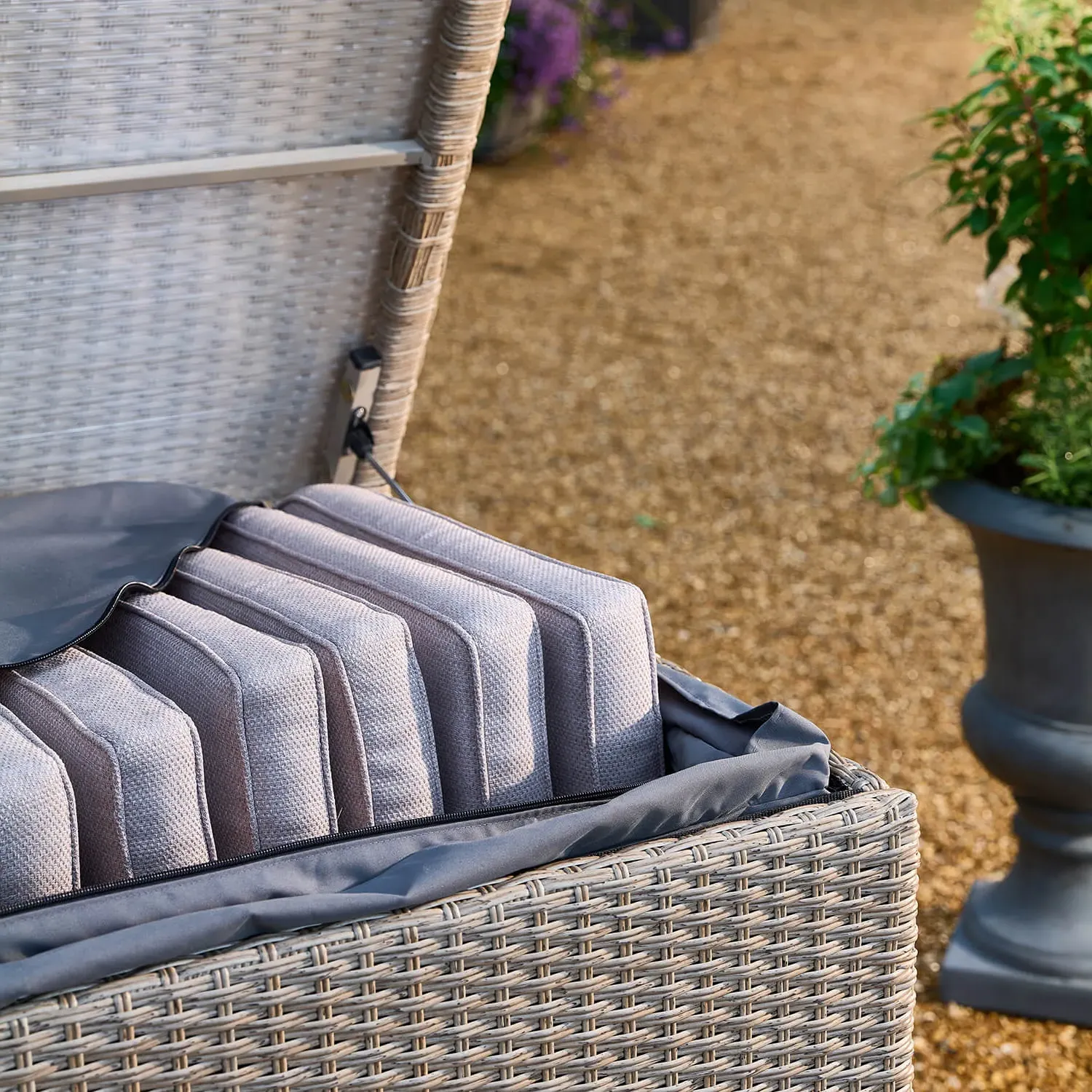Medium Storage Box with Hinged Lid - Rattan