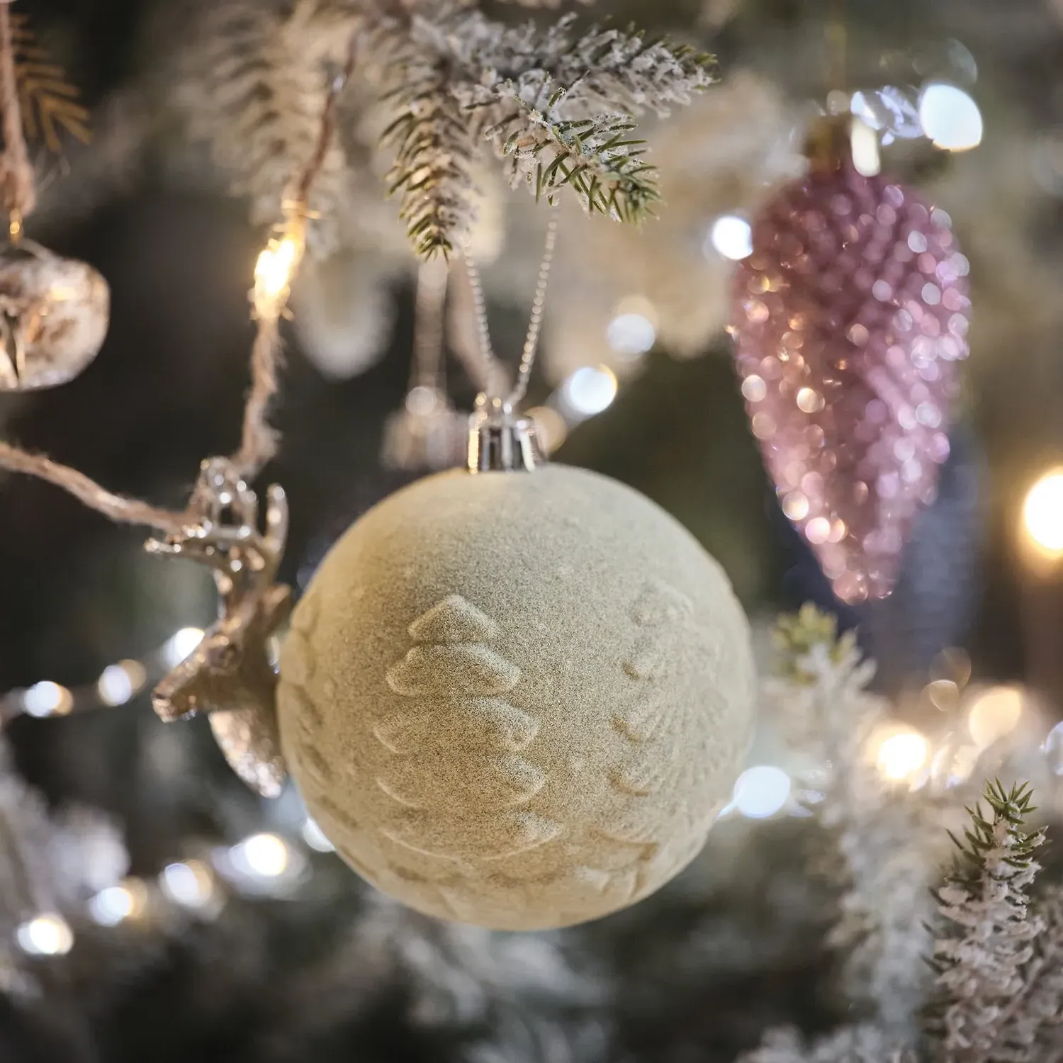 Set of 2 Christmas Baubles - Green, Velvet