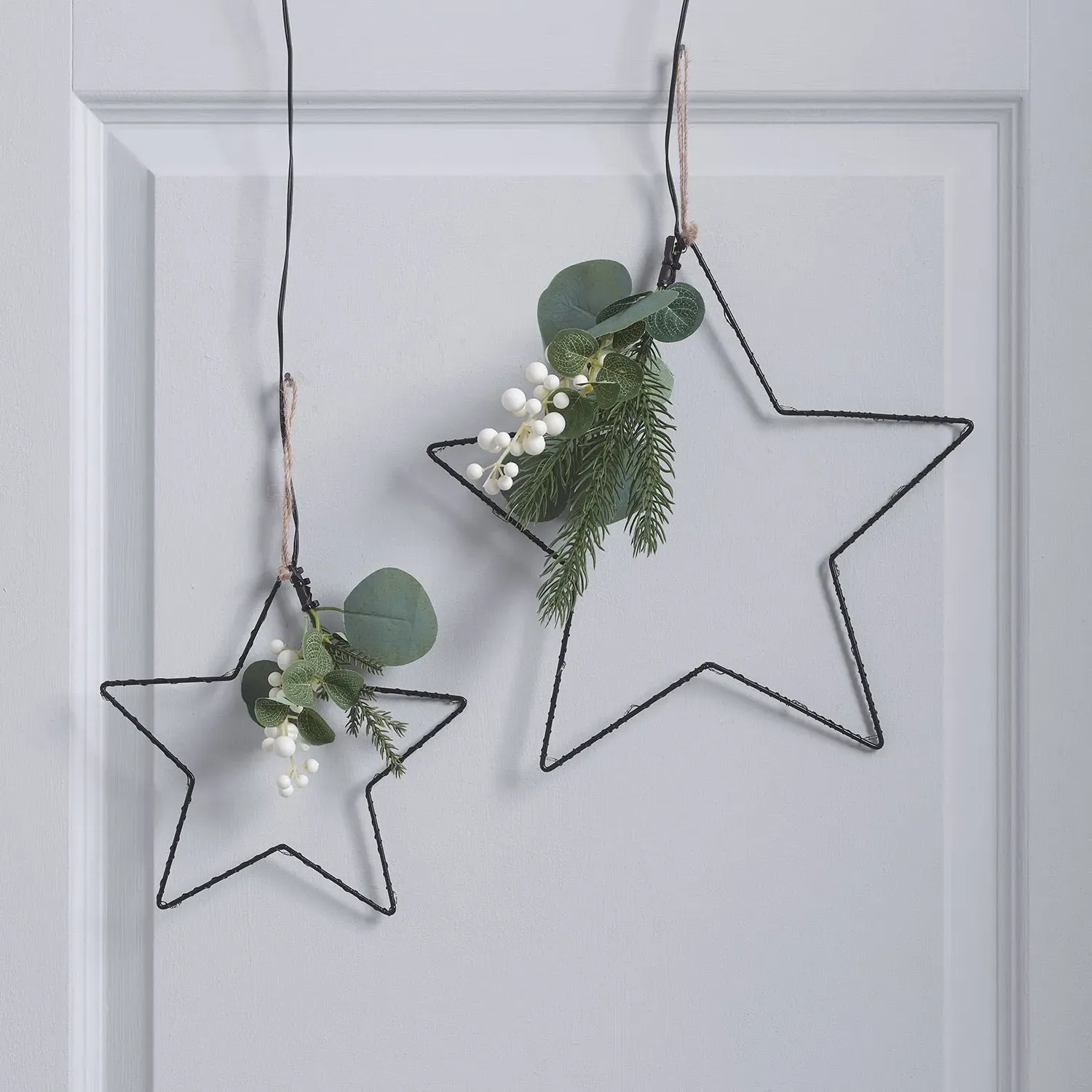 Set of 2 LED Star Lights with Foliage - Black Iron