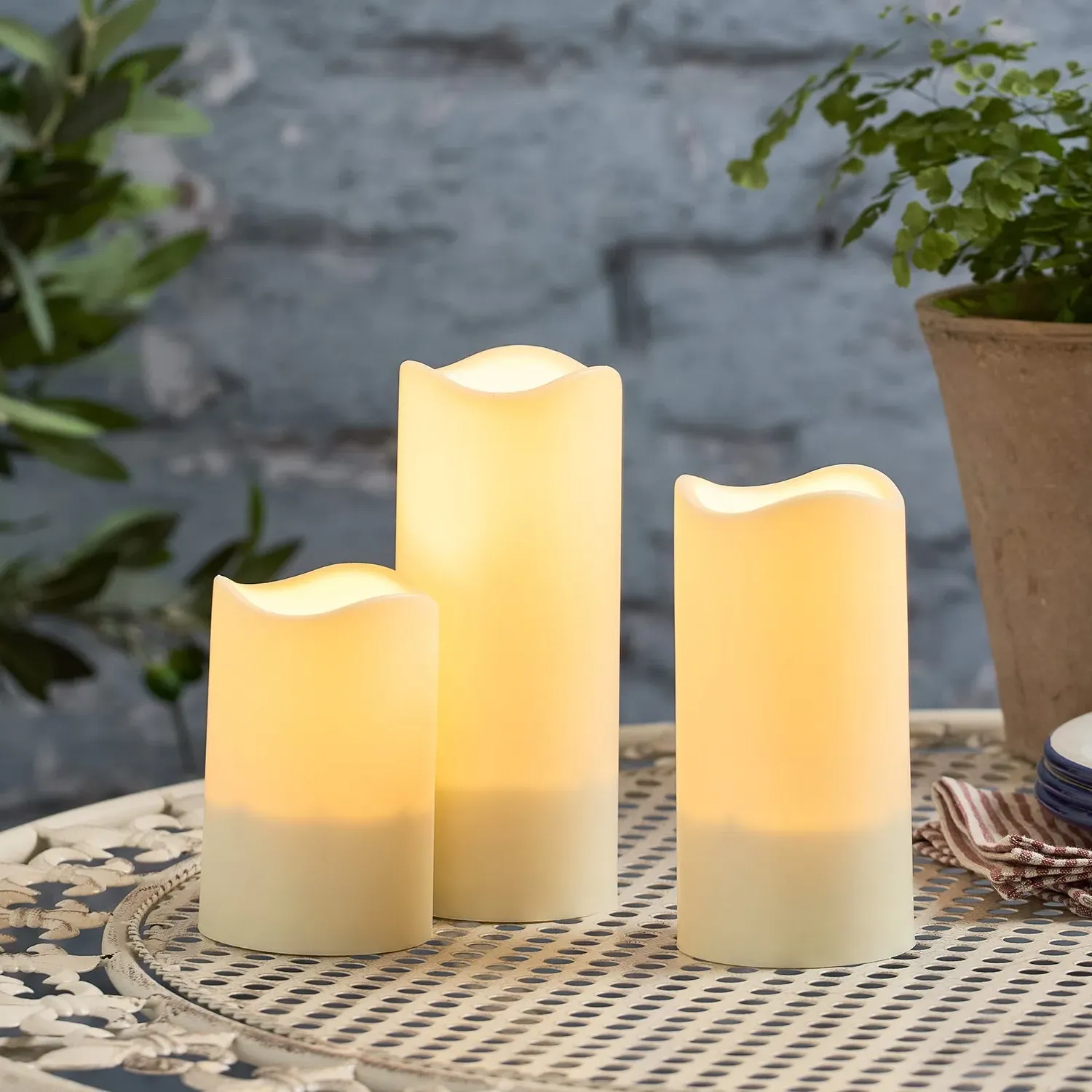 Solar Pillar Candle Trio - Warm White, LED image
