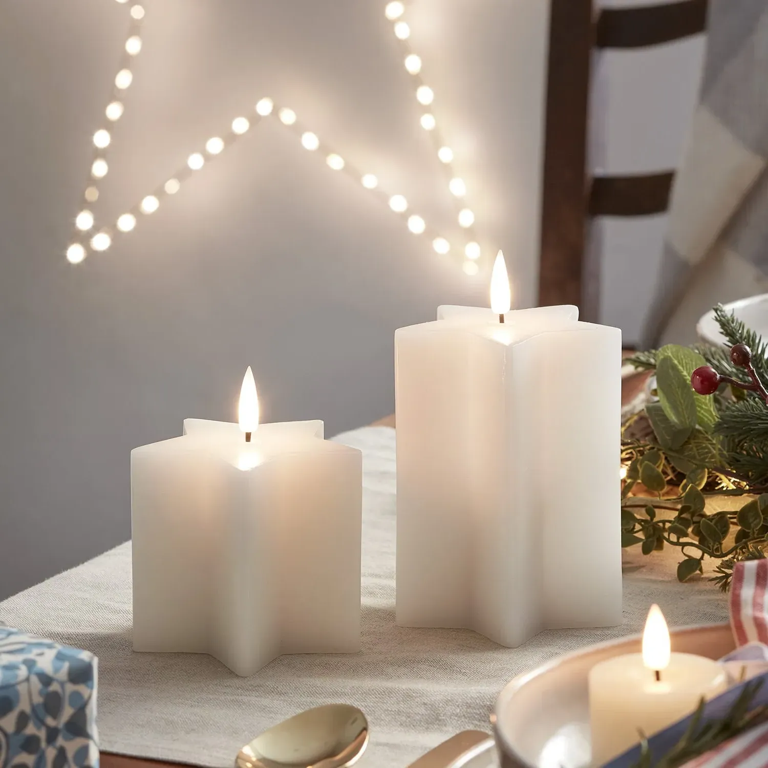 Star Candle Duo with LED Flame - White, Wax