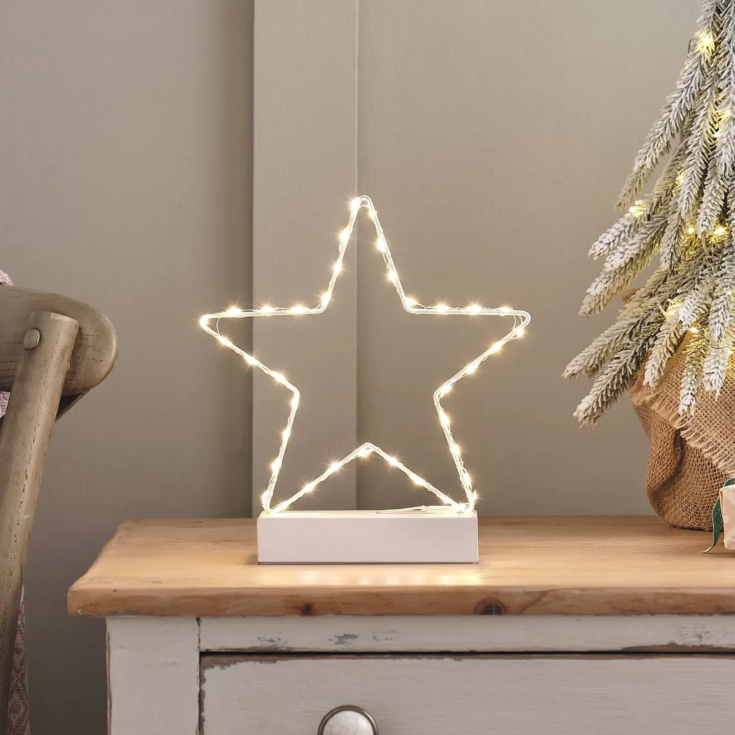 Star LED Table Light with Timer - White, Metal image