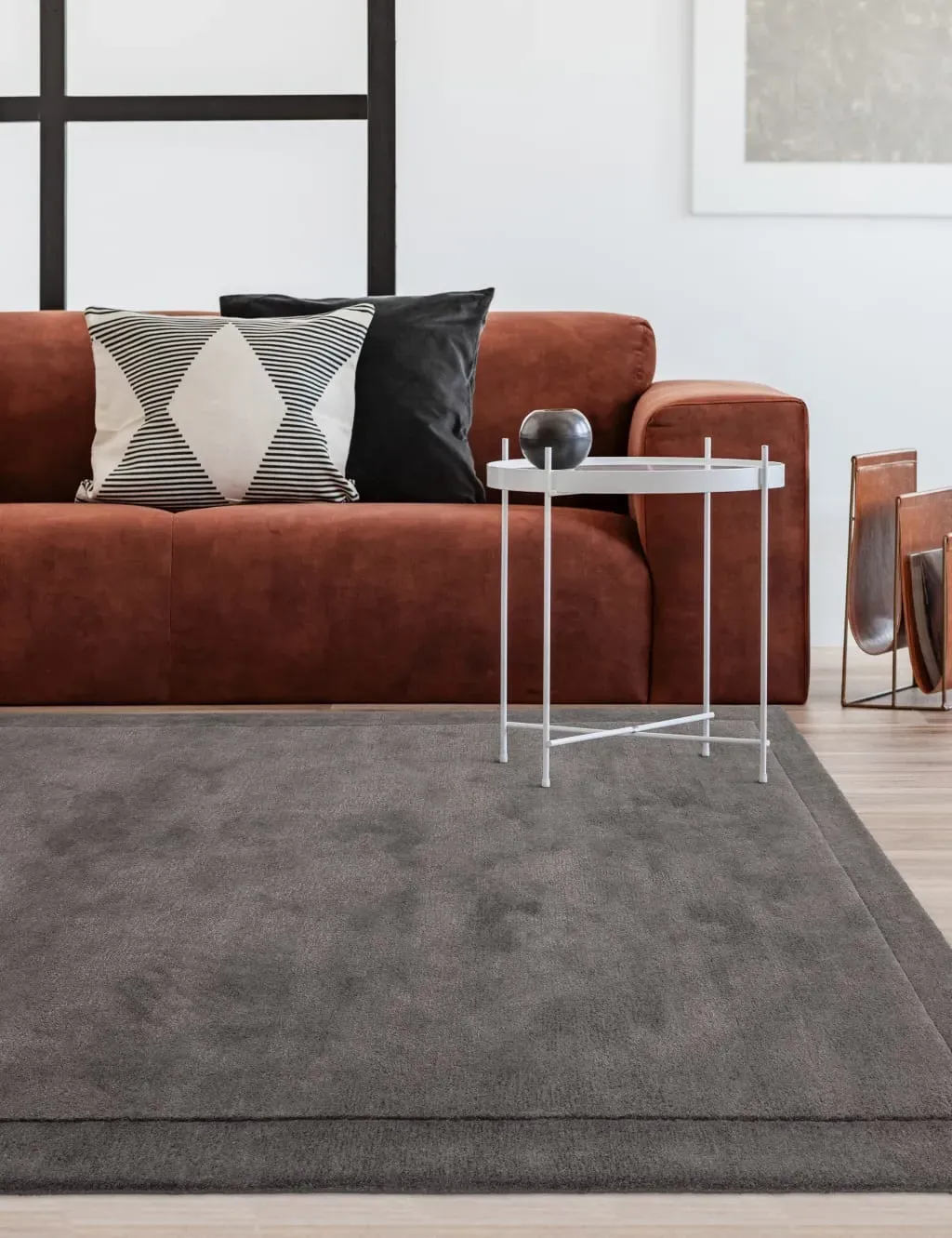 Medium Rise Rug with Raised Centre - Beige, Wool image