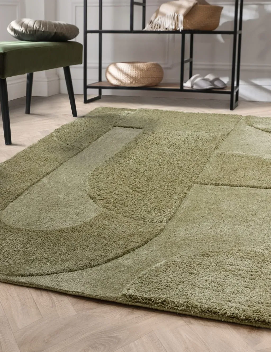 Medium Rug Abstract Design - Green, Raised Pile image