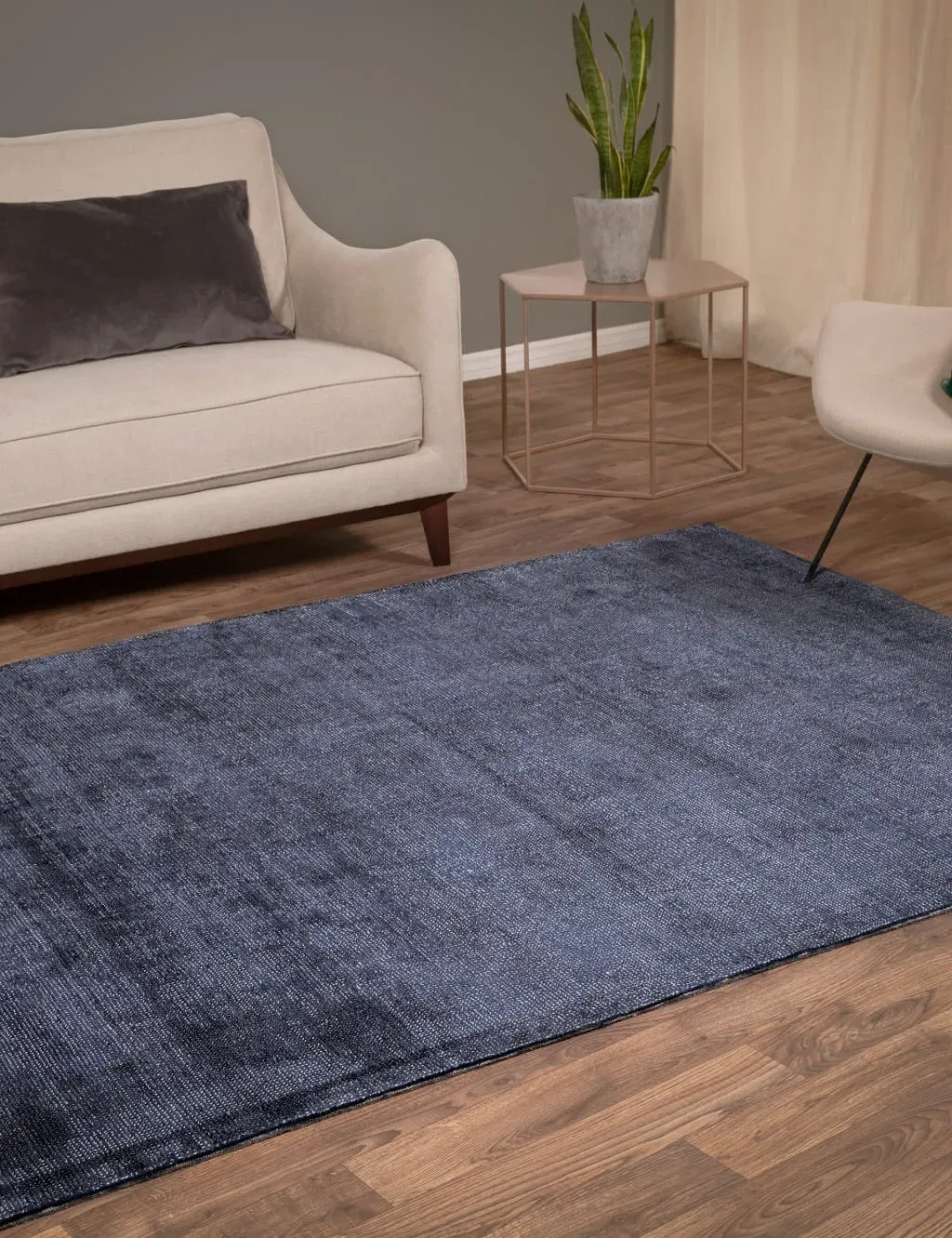 Medium Rug Hand-Loomed - Navy image