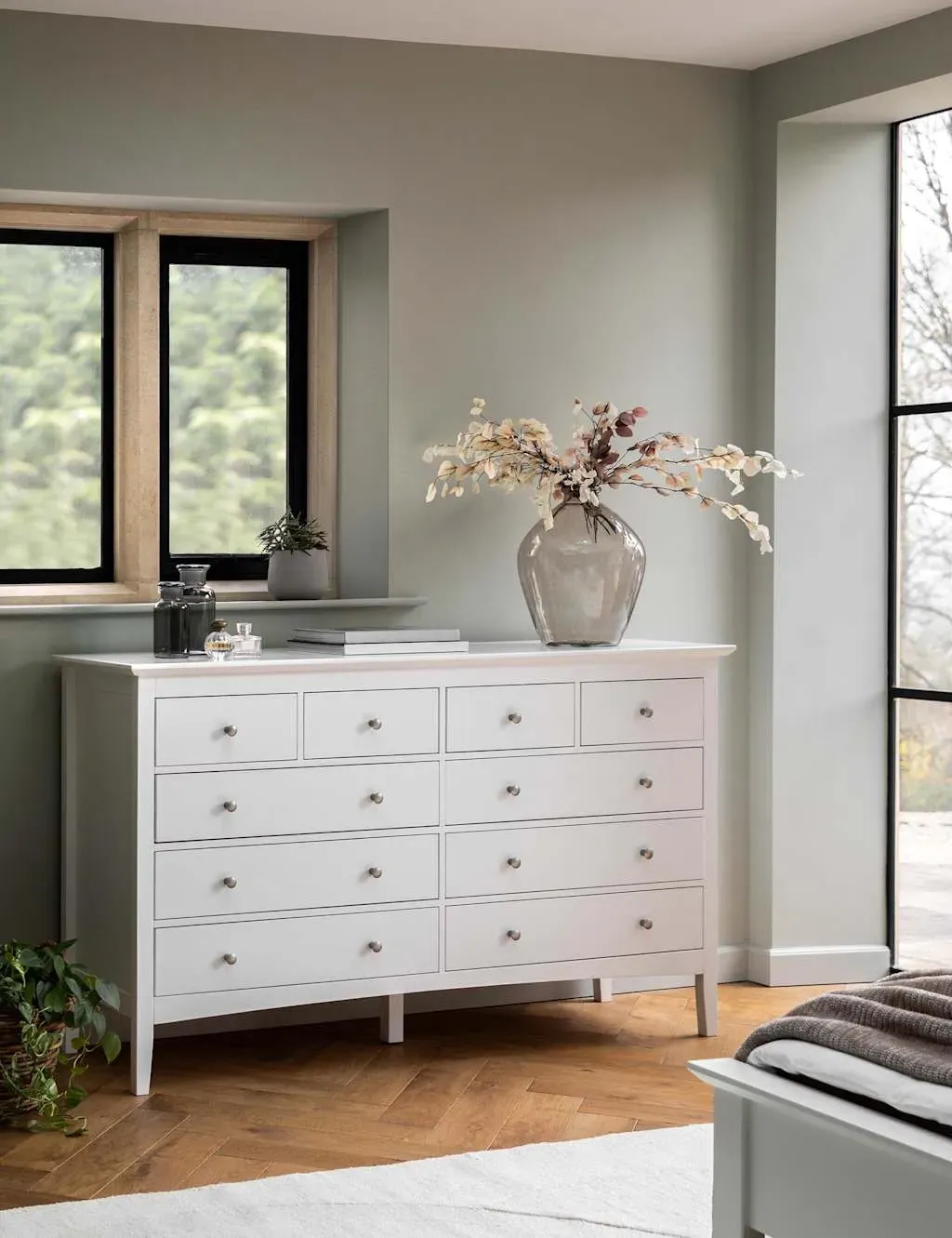 Wide 10 Drawer Chest - Soft White, Wood