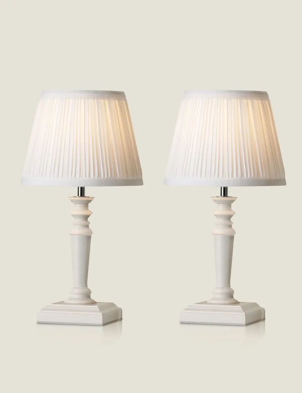 Set of 2 Table Lamps with Pleated Shades - White