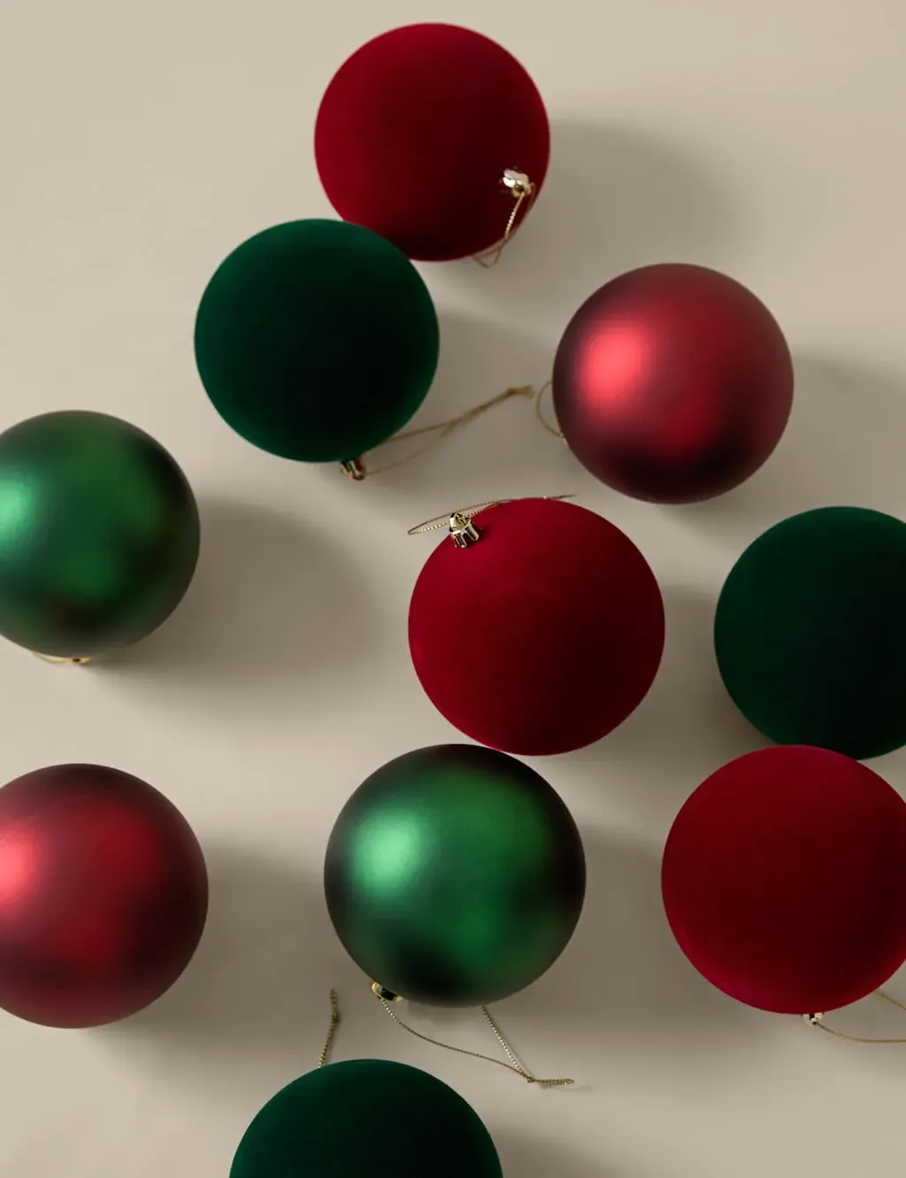 10pk Oversized Baubles - Red, Shatterproof image