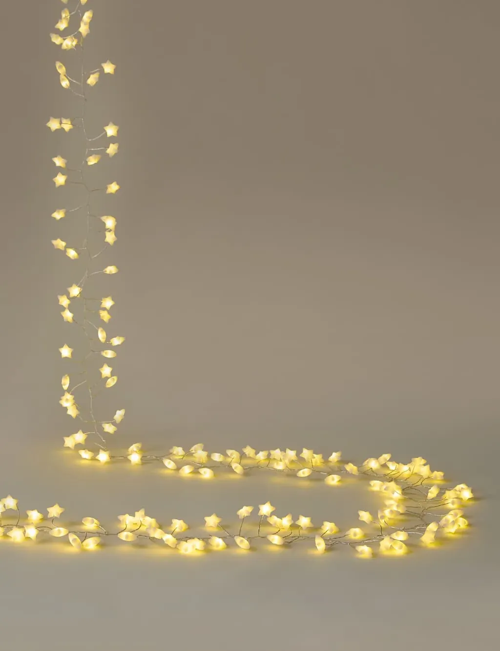 300 LED Star Lights with Remote - White, Rubber