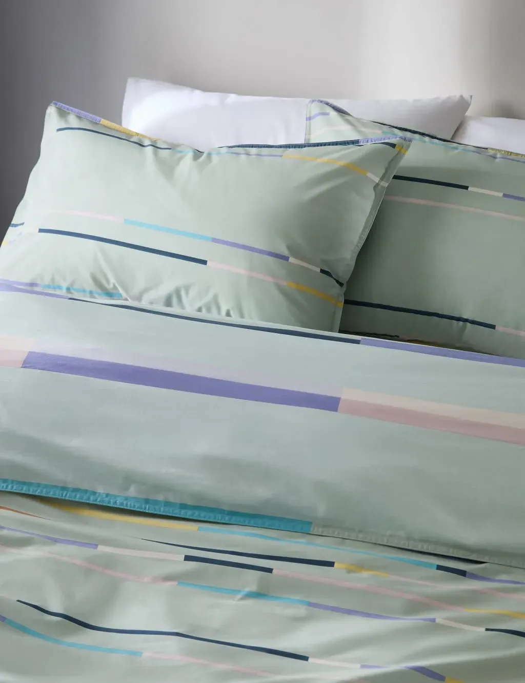 5FT Bedding Set Striped - Cotton Rich Percale image