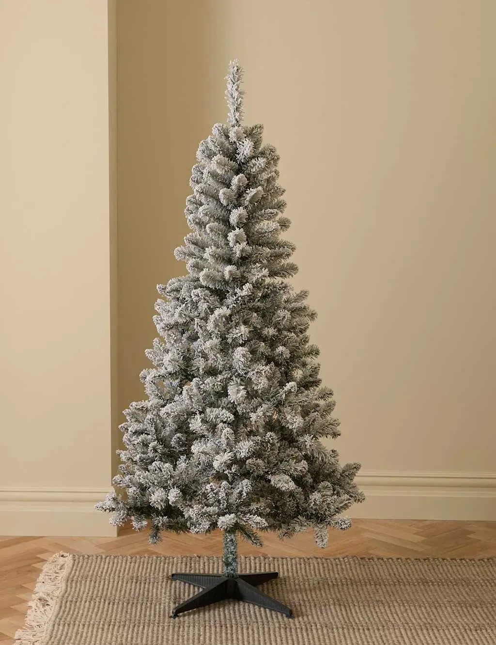 6ft Christmas Tree with Snow Effect - White image