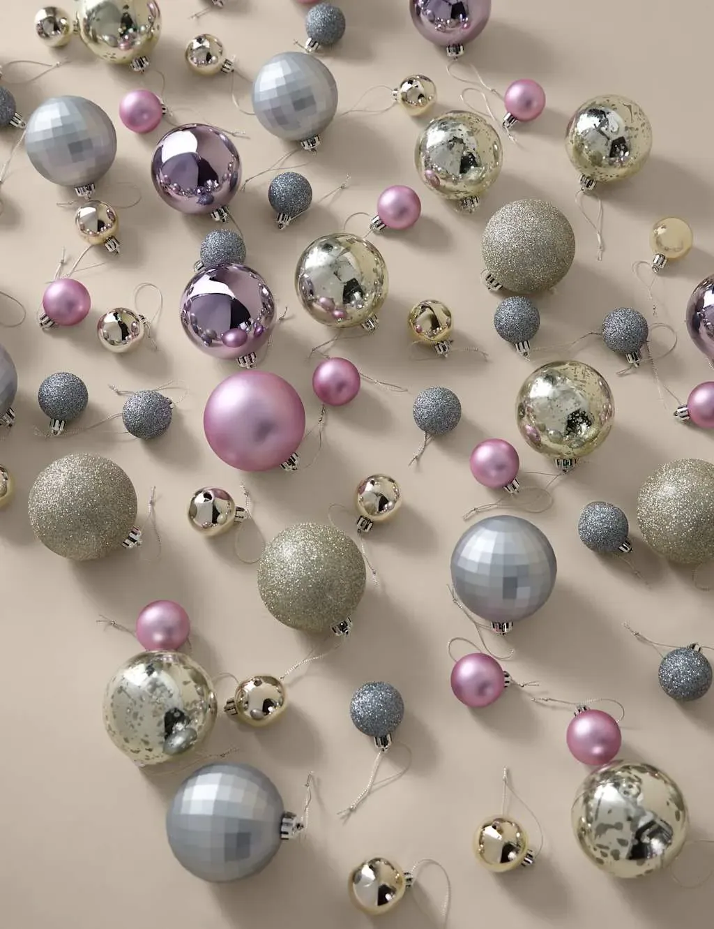 80pk Christmas Baubles Shatterproof - Multi