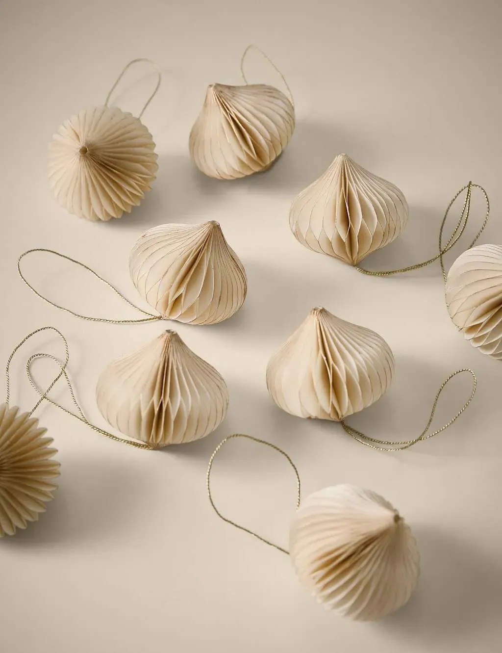 9-Pack Paper Hanging Baubles - White image