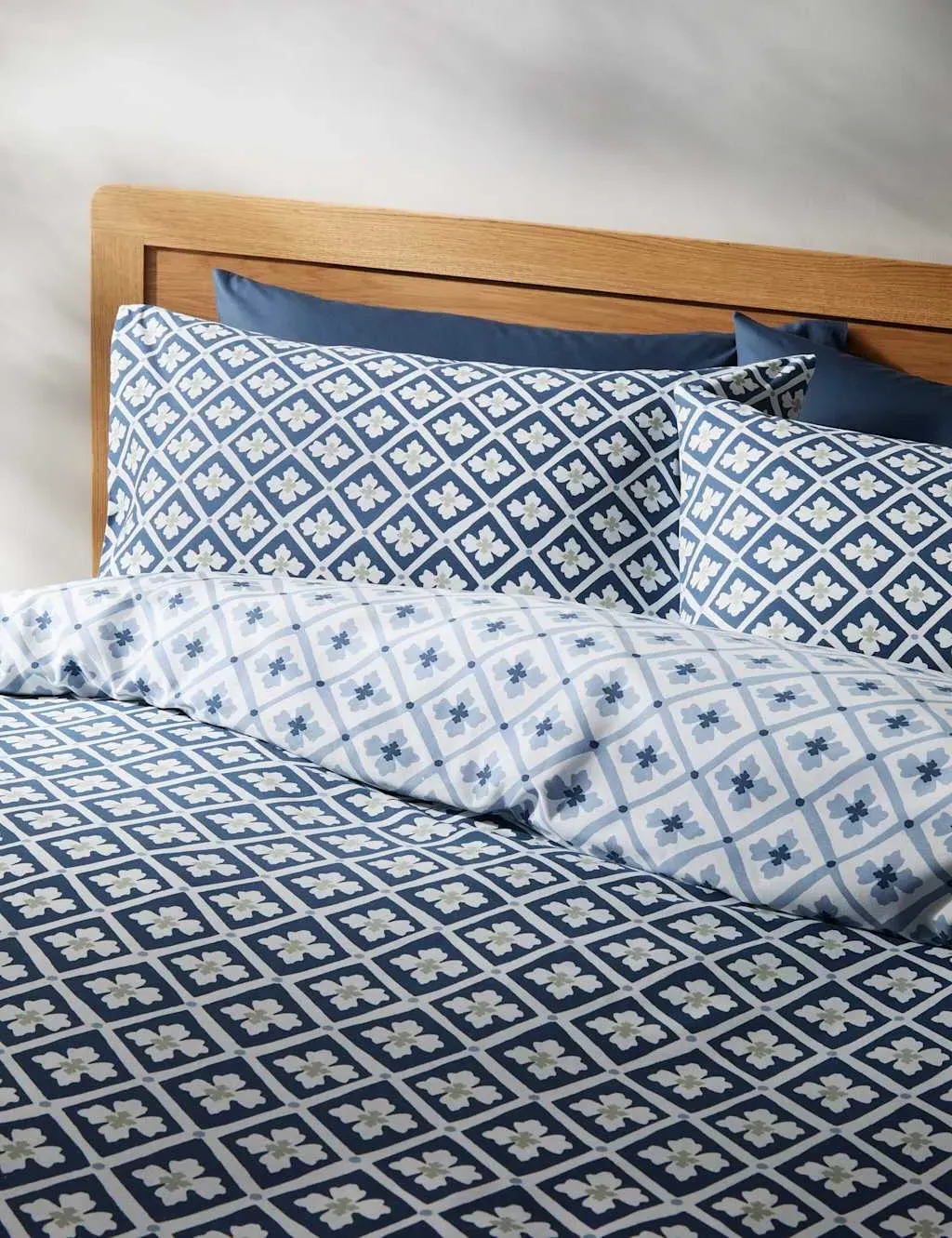 Double Bedding Set Geometric - Blue, Cotton Blend image