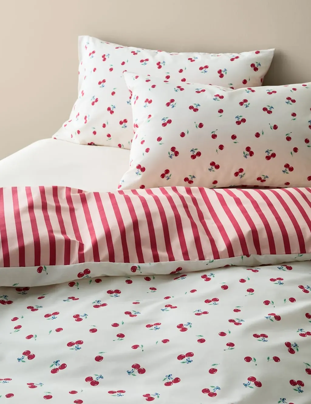 Double Bedding Set Reversible - Red, Cotton Blend image