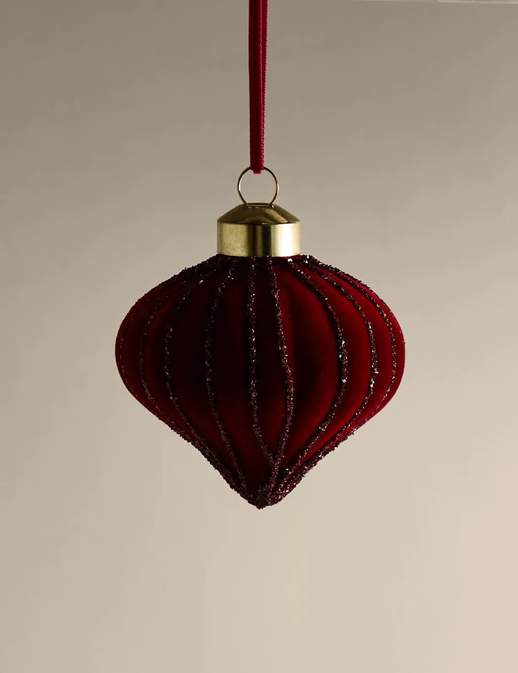 Onion Hanging Decoration Flocked - Red Mix, Glass image