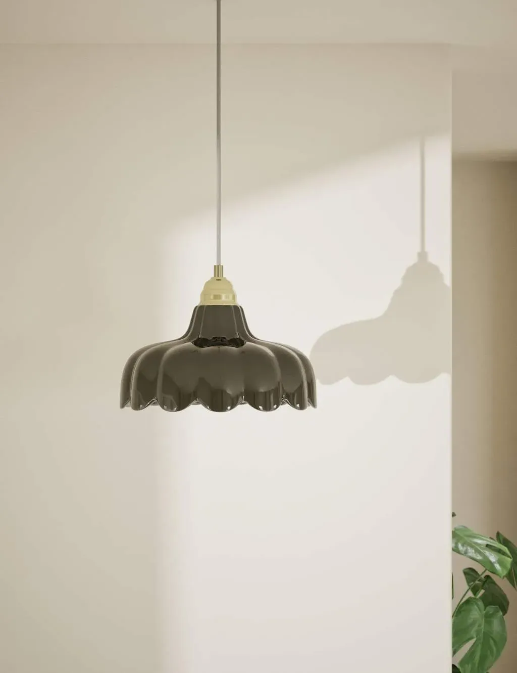 Scallop Petal Easy Fit Shade - Dark Green, Ceramic image