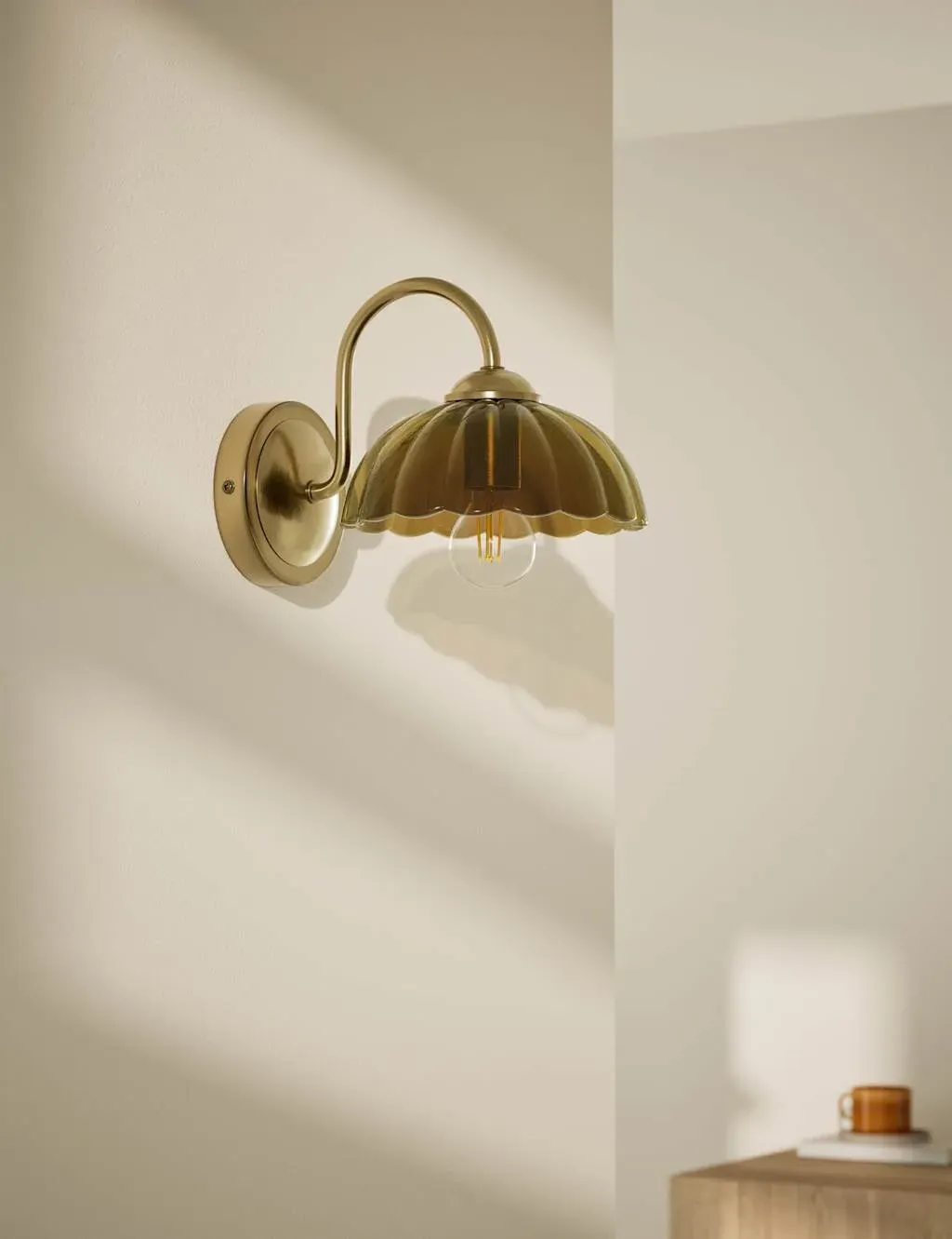 Scalloped Wall Light - Green, Glass image