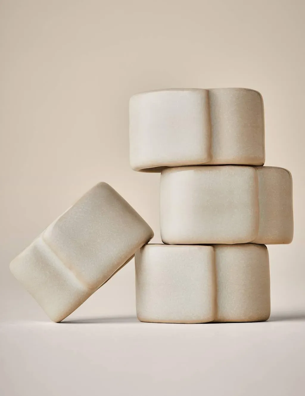 Set of 4 Ceramic Napkin Rings - Natural image