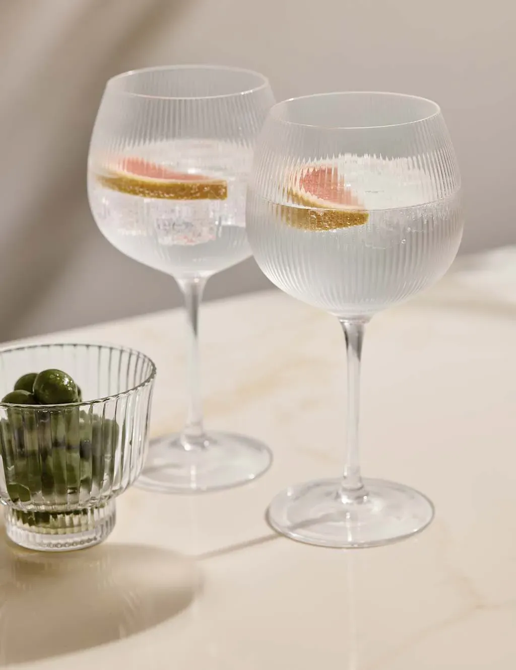 Set of 6 Gin Glasses Ribbed Design - Clear