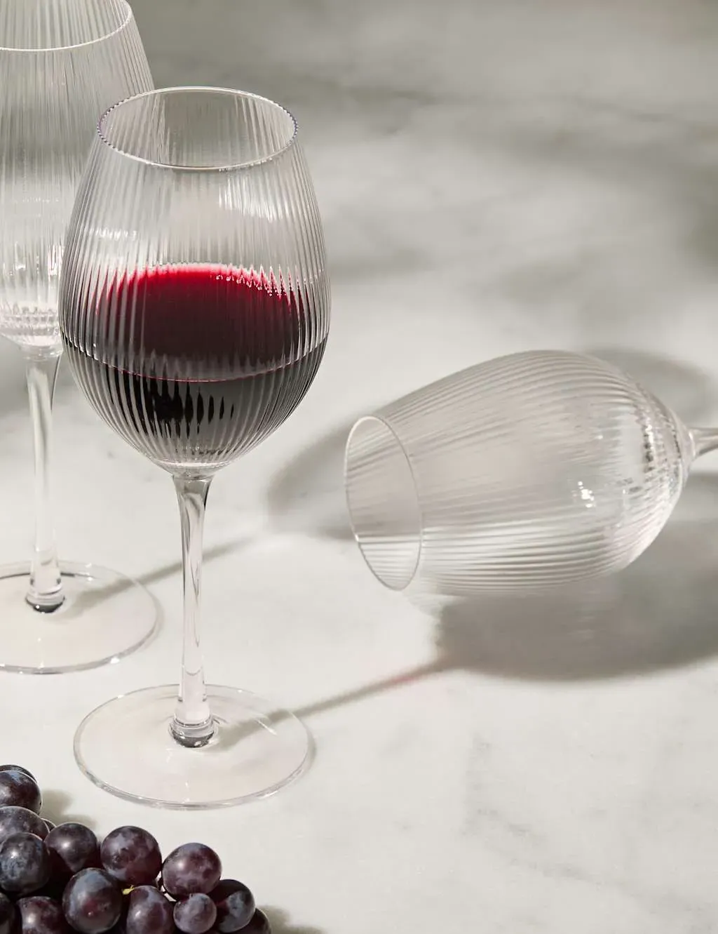 Set of 6 Red Wine Glasses - Clear, Glass image