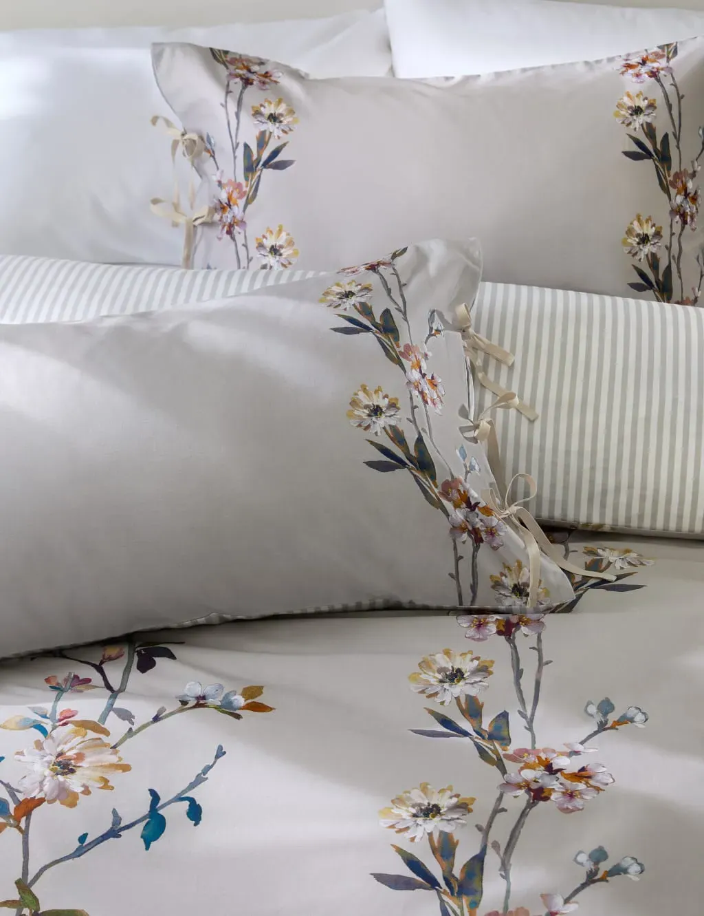 Single Bedding Set Painted Blooms - Multi, Cotton