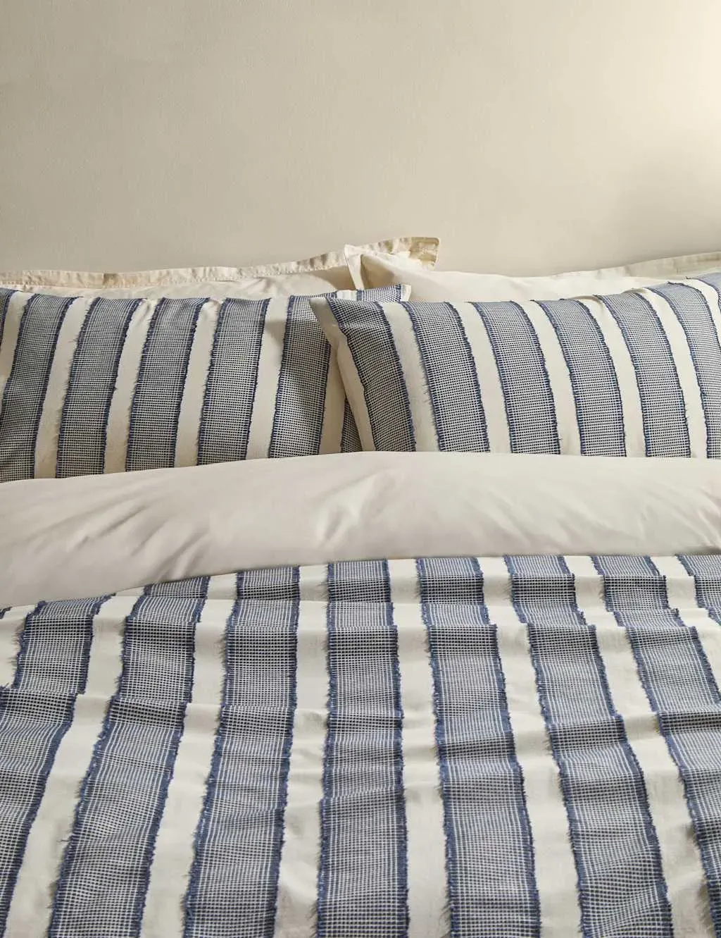 King Size Bedding Set Tufted Stripe - Blue, Cotton image